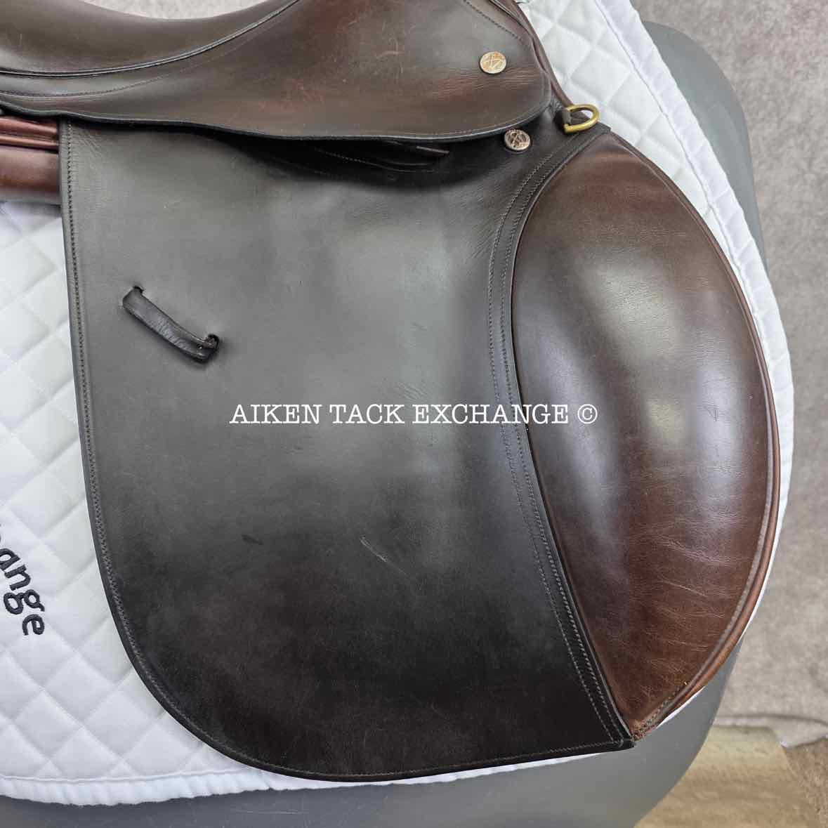 Crosby Excel XL Close Contact Jump Saddle, 18" Seat, Medium Tree, Foam Panels
