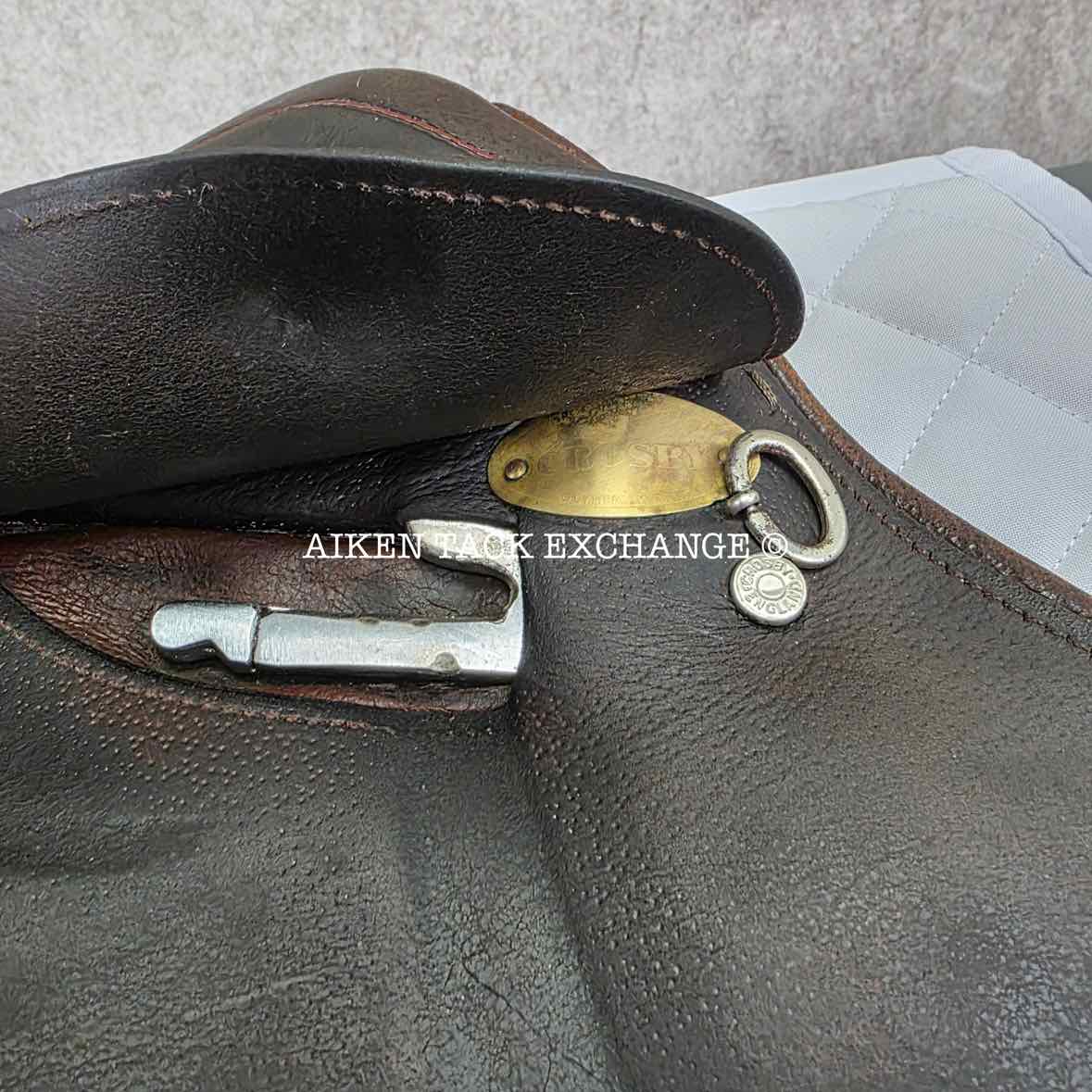 Crosby Children's Close Contact Saddle, 15" Seat, Narrow Tree, Foam Panels