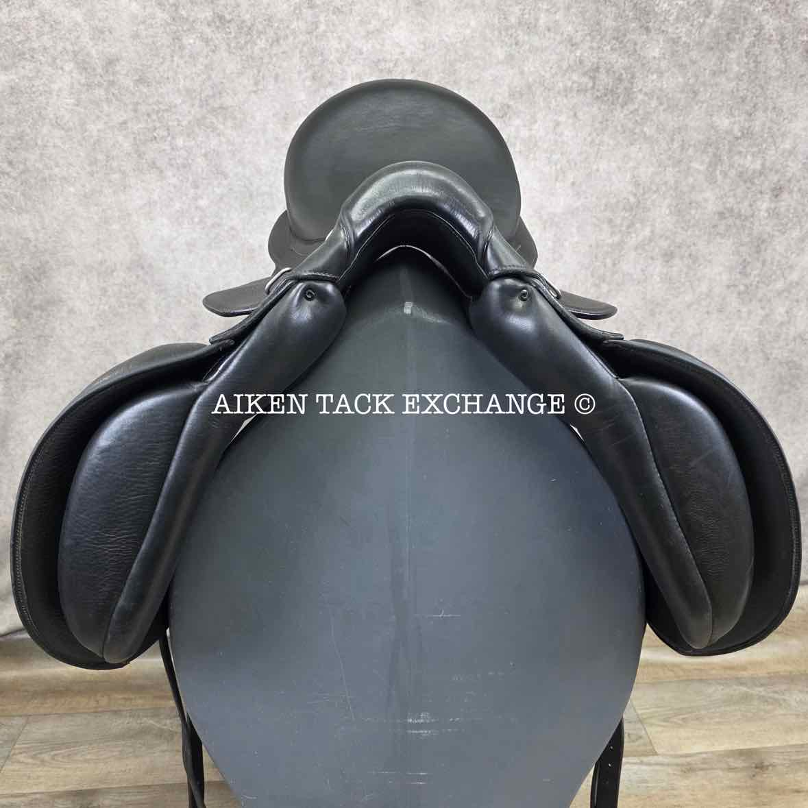 Stubben 1894 Dressage Saddle, 17" Seat, 32cm Tree - Wide, Wool Flocked Panels