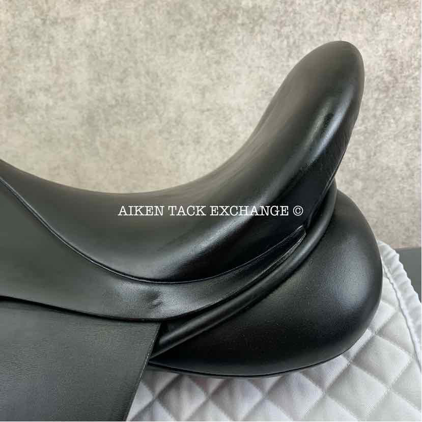 **SOLD** EuroRiding Titan II Dressage Saddle, 18" Seat, Wide Tree, Wool Flocked Panels