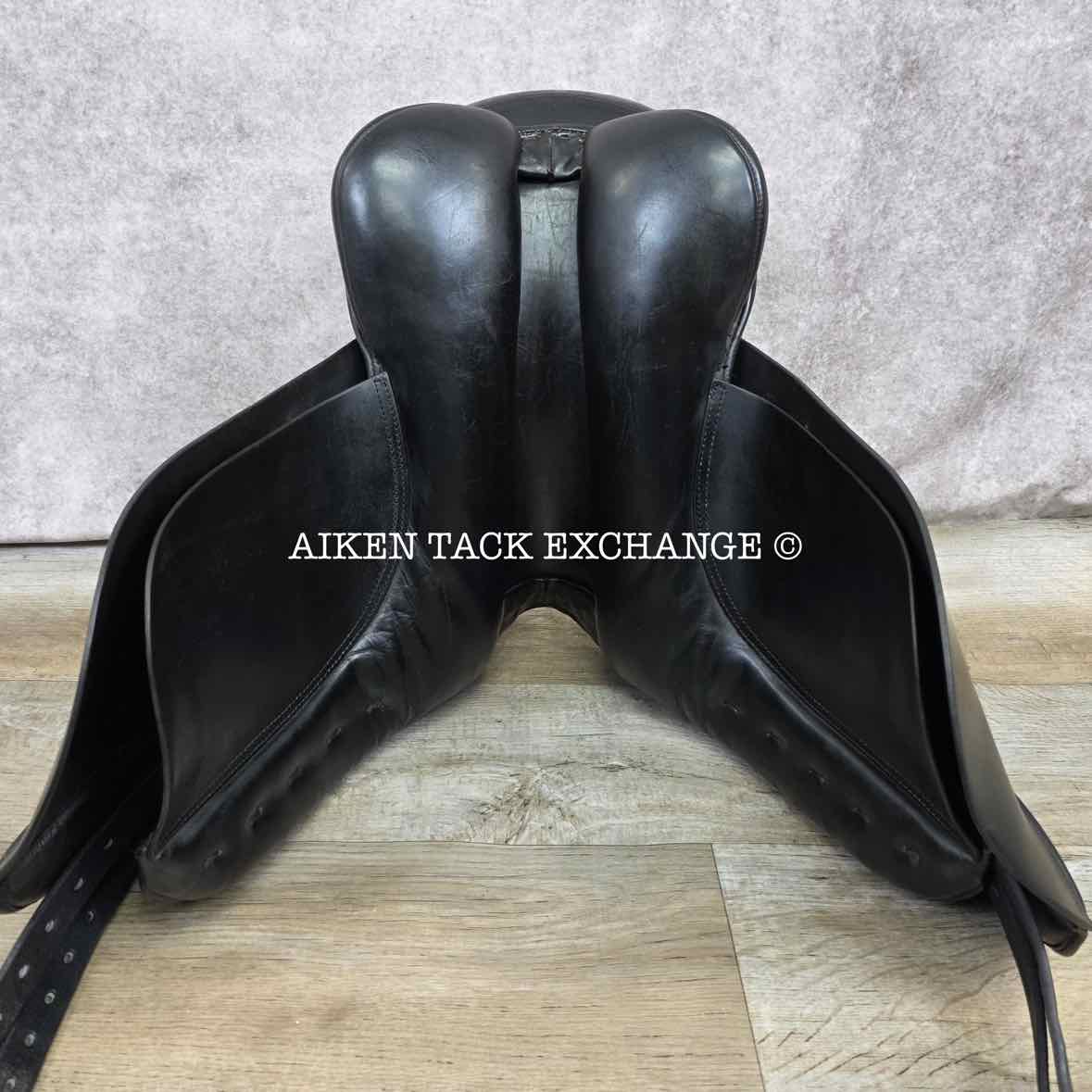 Klimke Miller's KMD Dressage Saddle, 17.5" Seat, M/MW Tree, Wool Flocked Panels