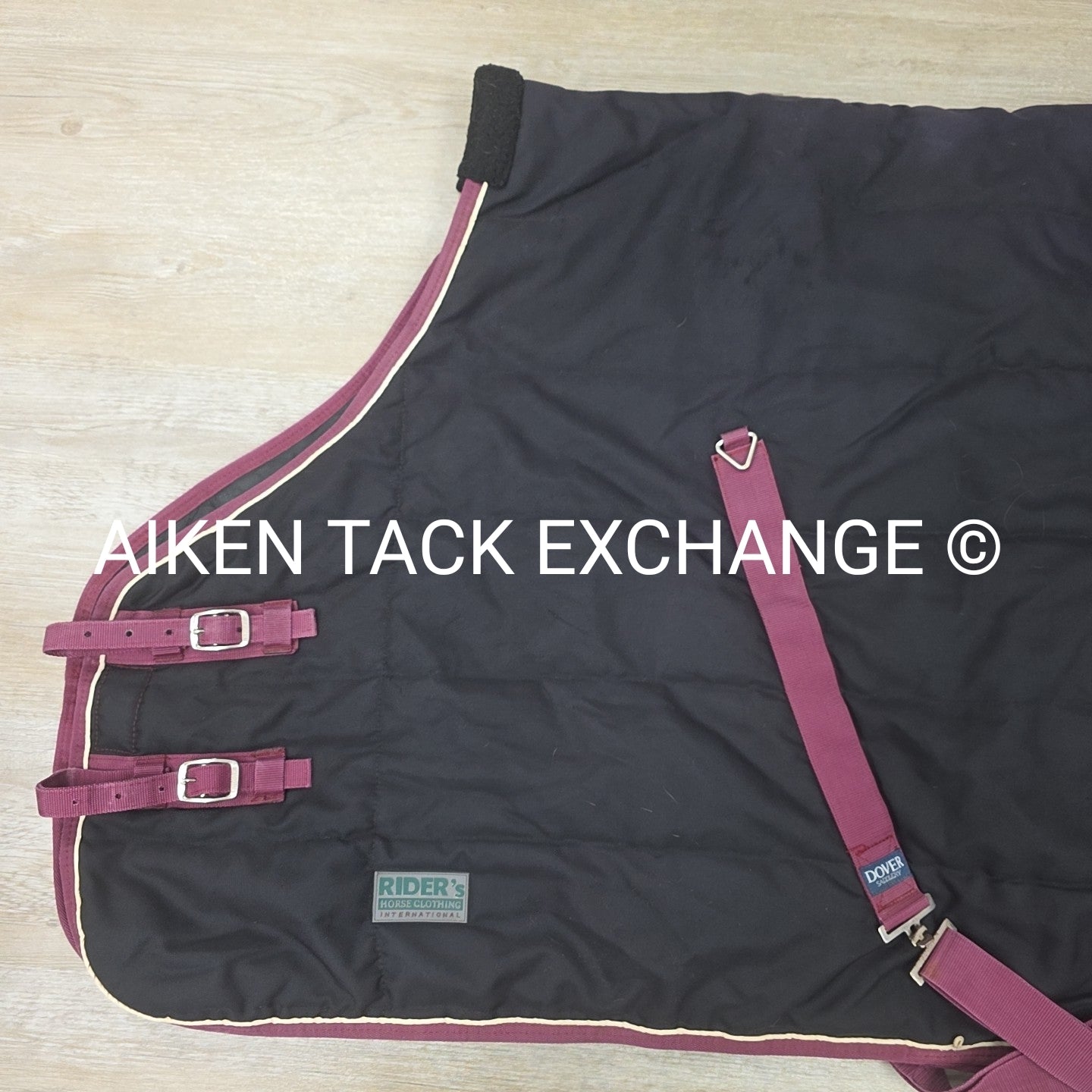 Dover Rider's International Medium Weight Turnout Blanket, Size 81"