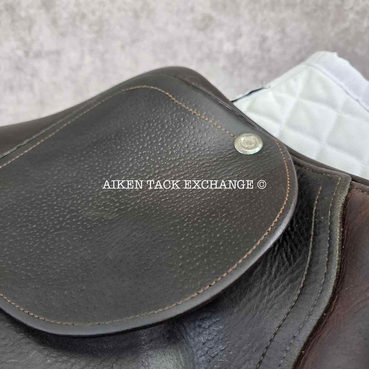 2006 CWD SE02 Close Contact Jump Saddle, 17.5" Seat, 4C Flap, Medium Tree, Foam Panels