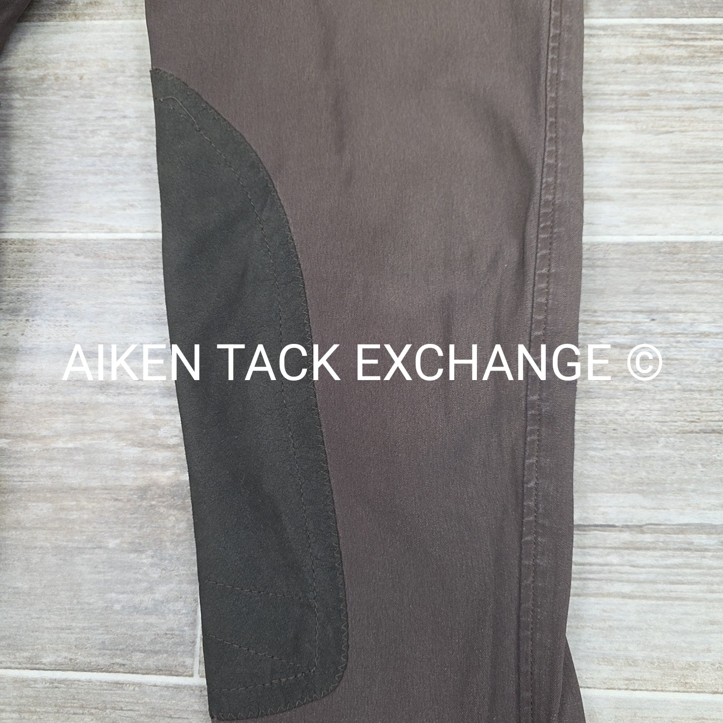 Tailored Sportsman Trophy Hunter Knee Patch Breeches, Size 28 R