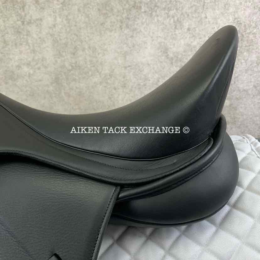 **SOLD** 2024 Collegiate Esteem Dressage Saddle, 17.5" Seat, Adjustable Tree - Changeable Gullet, Wool Flocked Panels