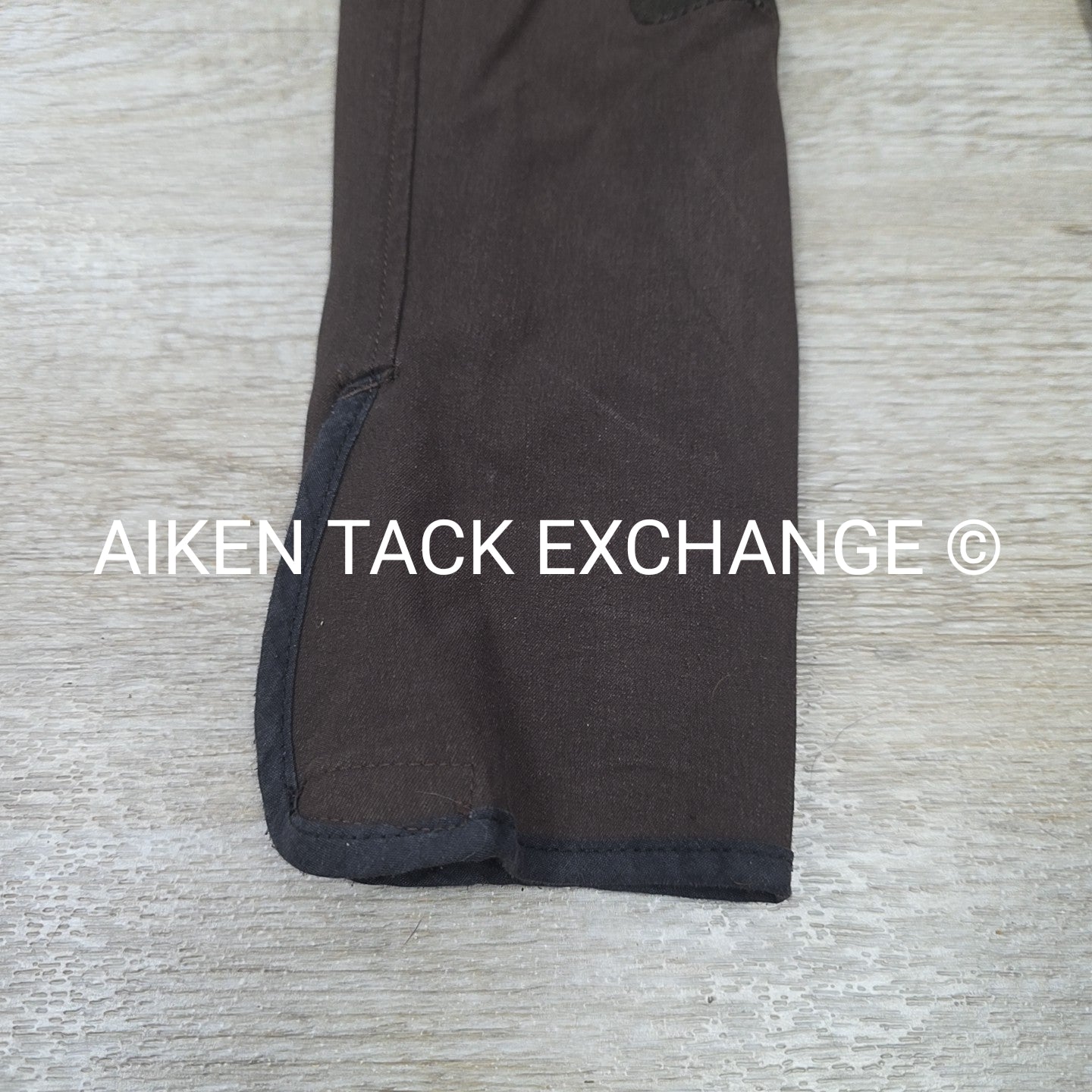 Tailored Sportsman Trophy Hunter Knee Patch Breeches, Size 24