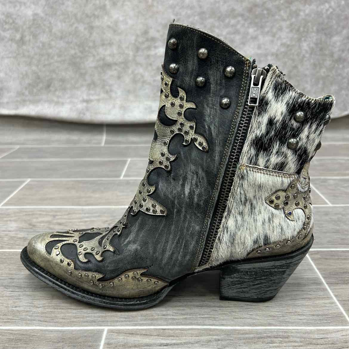 Corral Cow Hide with Fringe Western Boots, Size 7.5