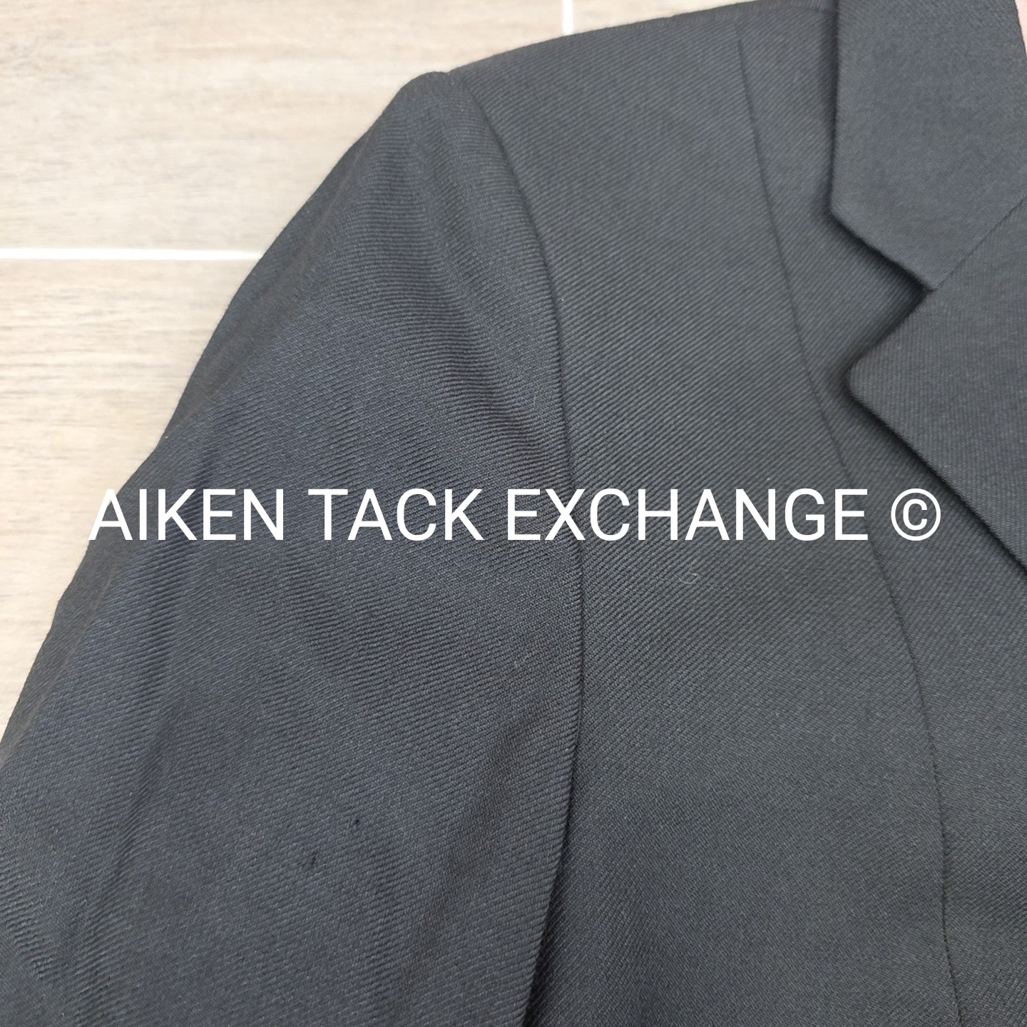 The Elite Show Coat, Size 14 T