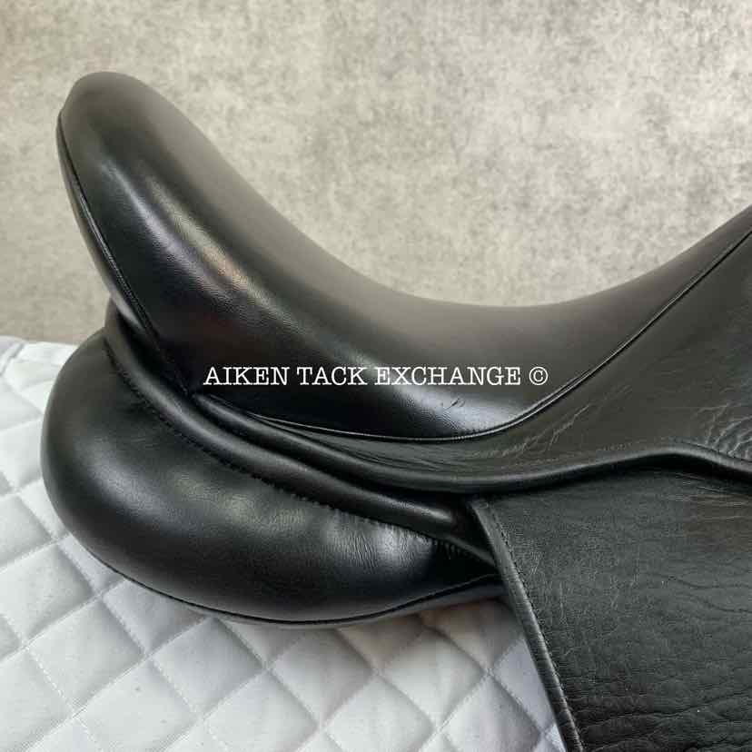 Marcel Toulouse Aachen Dressage Saddle, 17" Seat, Wide Tree, Wool Flocked Panels