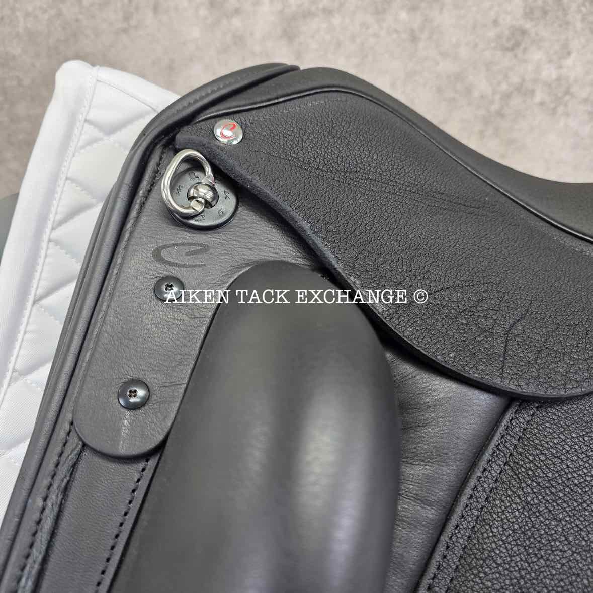 2025 Custom Saddlery Wolfgang Constanze 2 Monoflap Dressage Saddle, 17.5" Seat, Adjustable Tree, Wool Flocked Panels