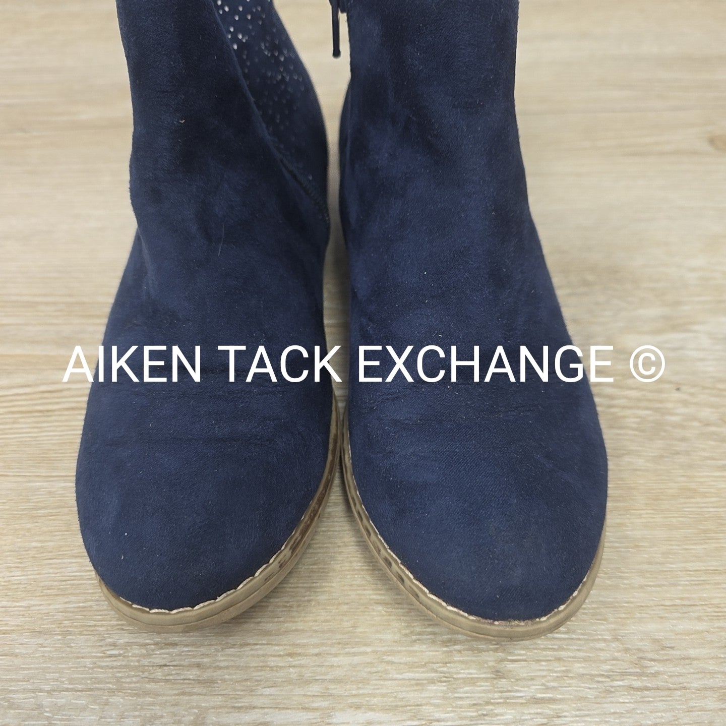 Old Navy Chelsey Boots, Kid's 3