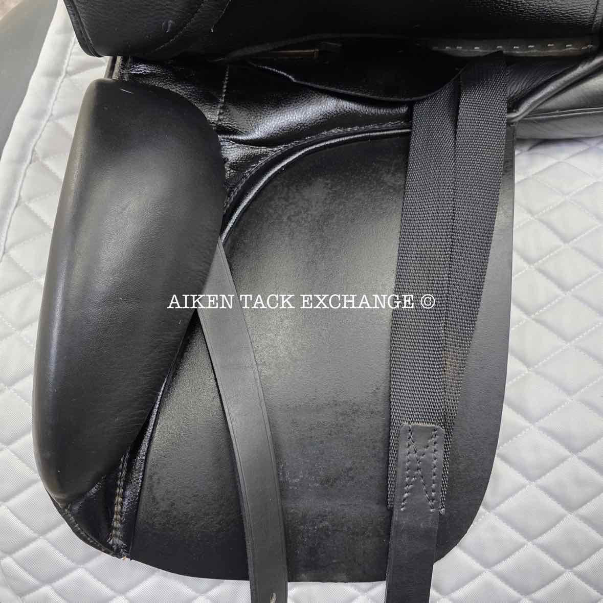 **SOLD** 2019 Stubben 1894 Dressage Saddle, 18" Seat, 30cm Tree - M/MW, Wool Flocked Panels
