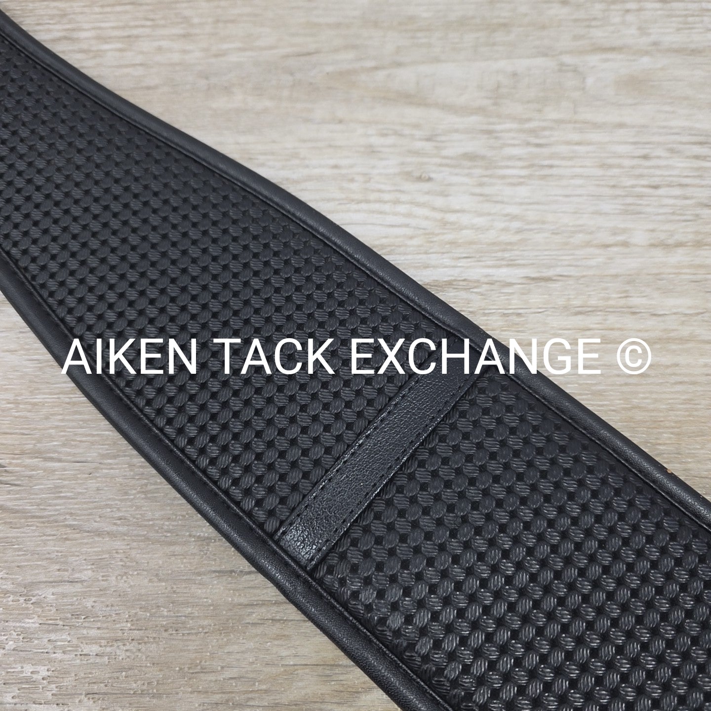 Wintec Chafeless Synthetic Girth, Black, 46"