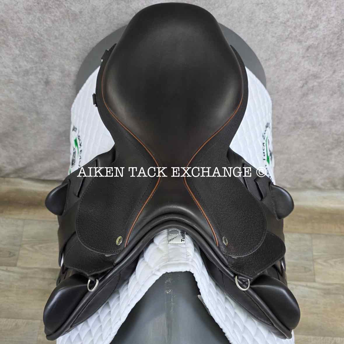 2022 Black Country Vinici Solare Monoflap Jump Saddle, 17" Seat, Wide Tree, Wool Flocked Panels