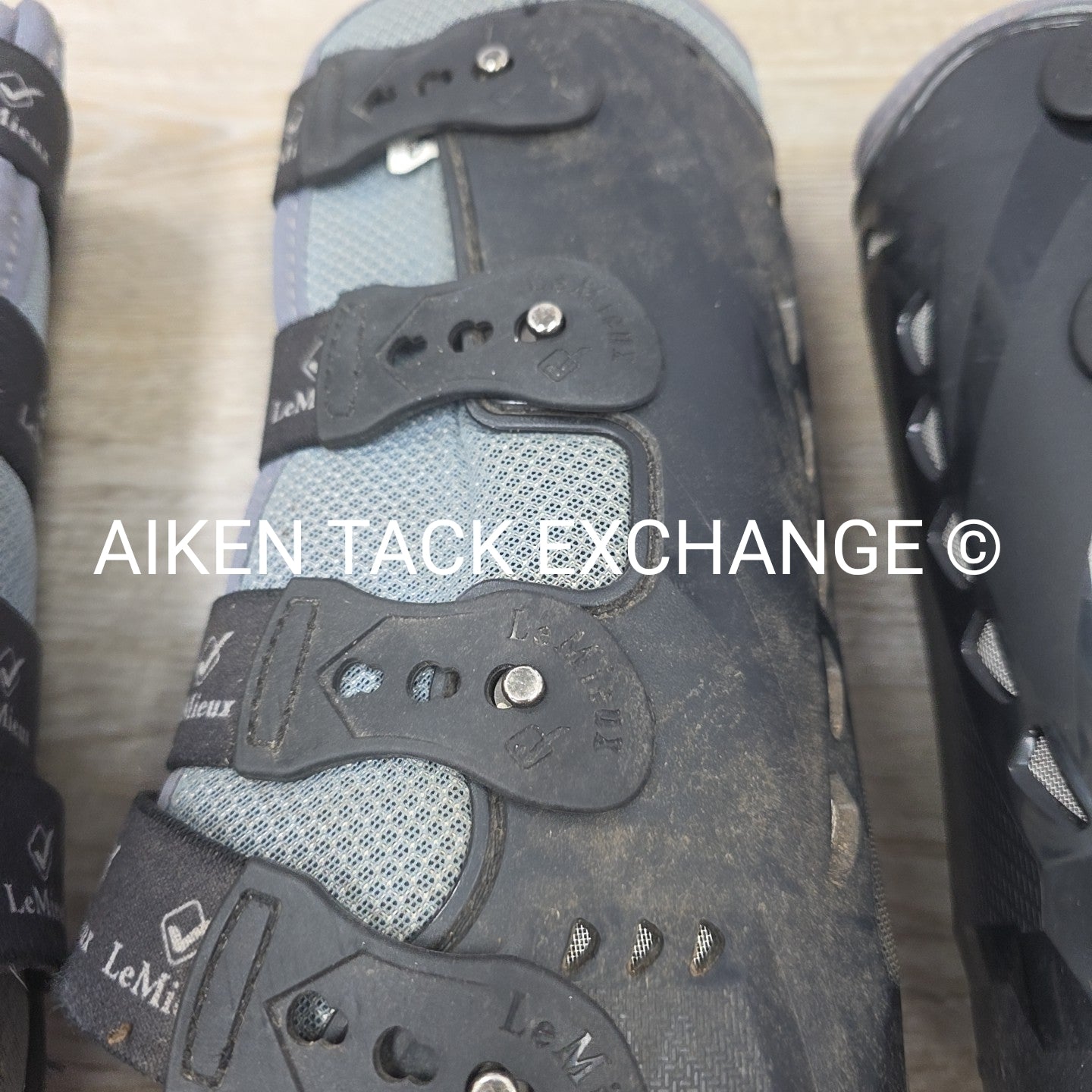 BARGAIN BUNDLE: LeMieux Open Front Tendon Boots, Medium Front & Large Hind