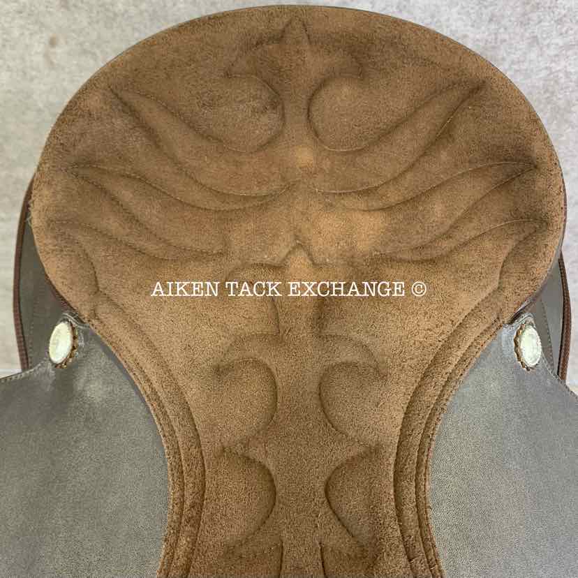 Wintec Western Saddle, 17" Seat, Regular Tree - Semi QH Bars