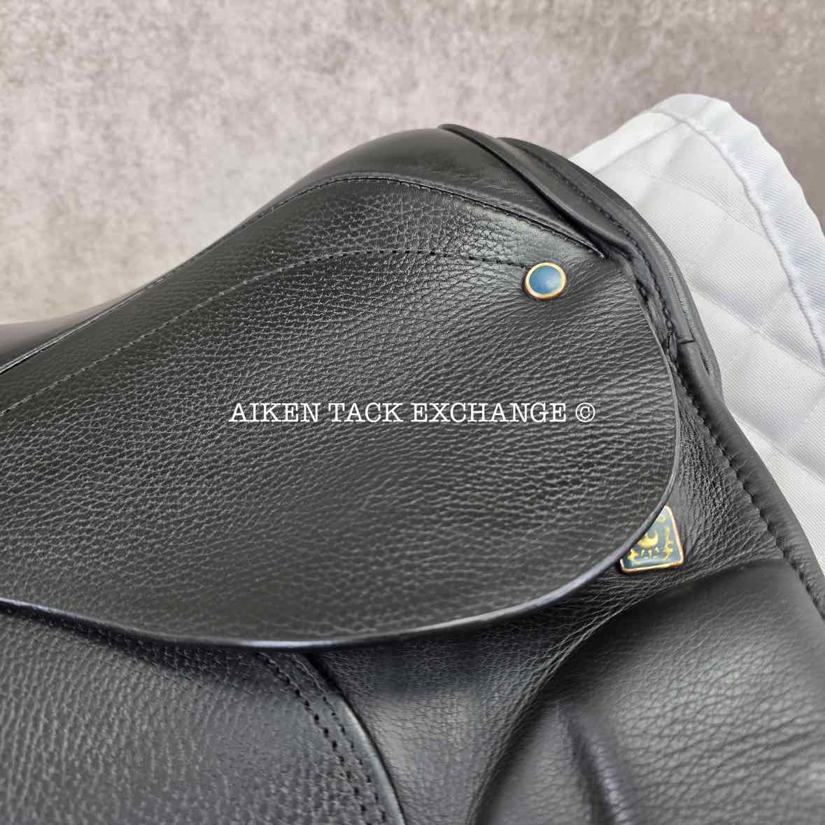 2013 Stubben Roxane Dressage Saddle, 17.5" Seat, Short Flap, 30cm Tree - Medium Wide, Wool Flocked Panels