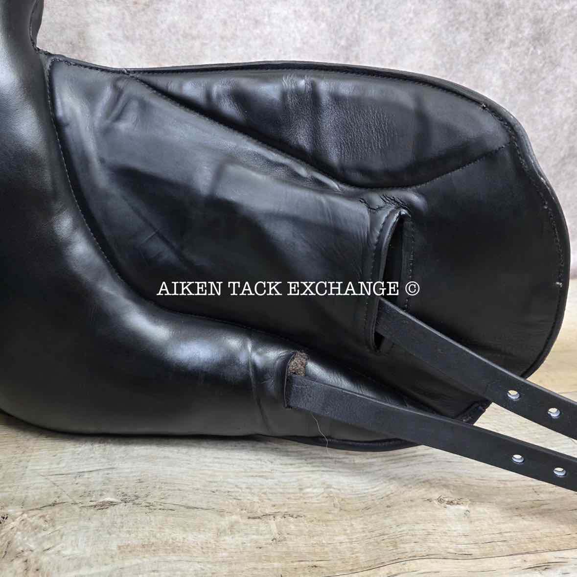 2019 Custom Saddlery Icon Star Monoflap Dressage Saddle, 18" Seat, Adjustable Tree, Wool Flocked Panels