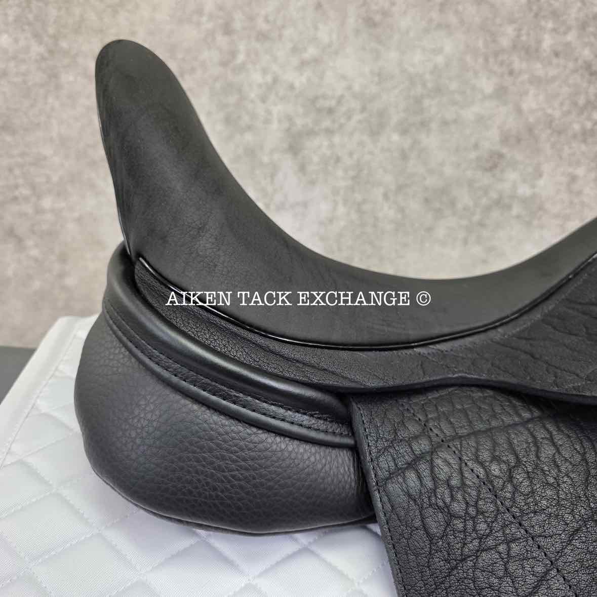 2025 Custom Saddlery Wolfgang Constanze 2 Monoflap Dressage Saddle, 17.5" Seat, Adjustable Tree, Wool Flocked Panels