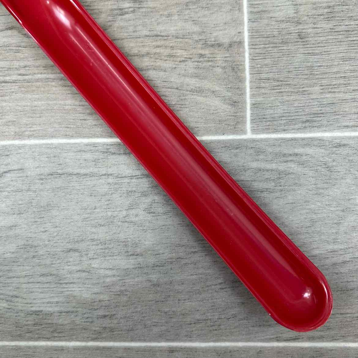 Equi-Essentials Curved Plastic Sweat Scraper, Red, Brand New