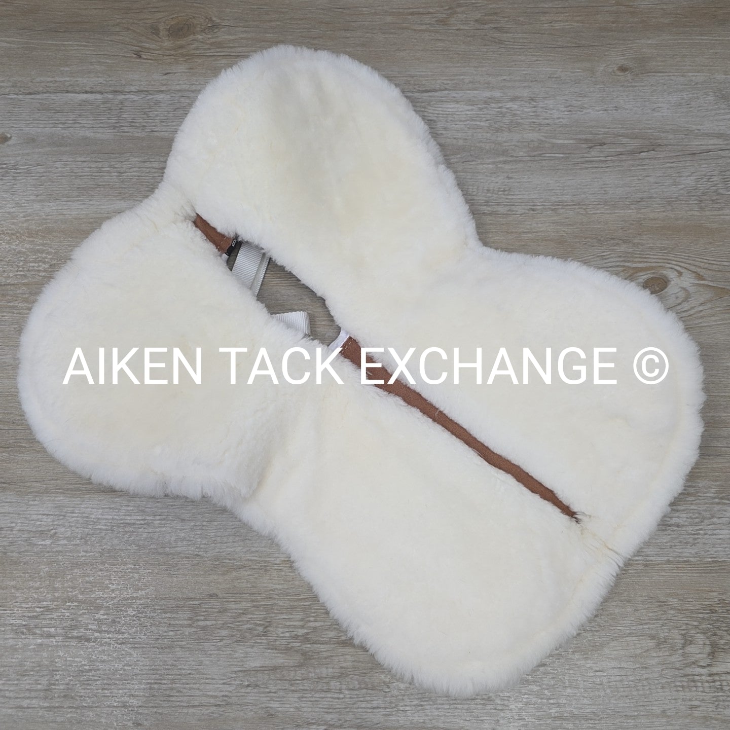 Ovation Europa Sheepskin Whither Relief Lift Back Half Pad, Size Medium (Does No