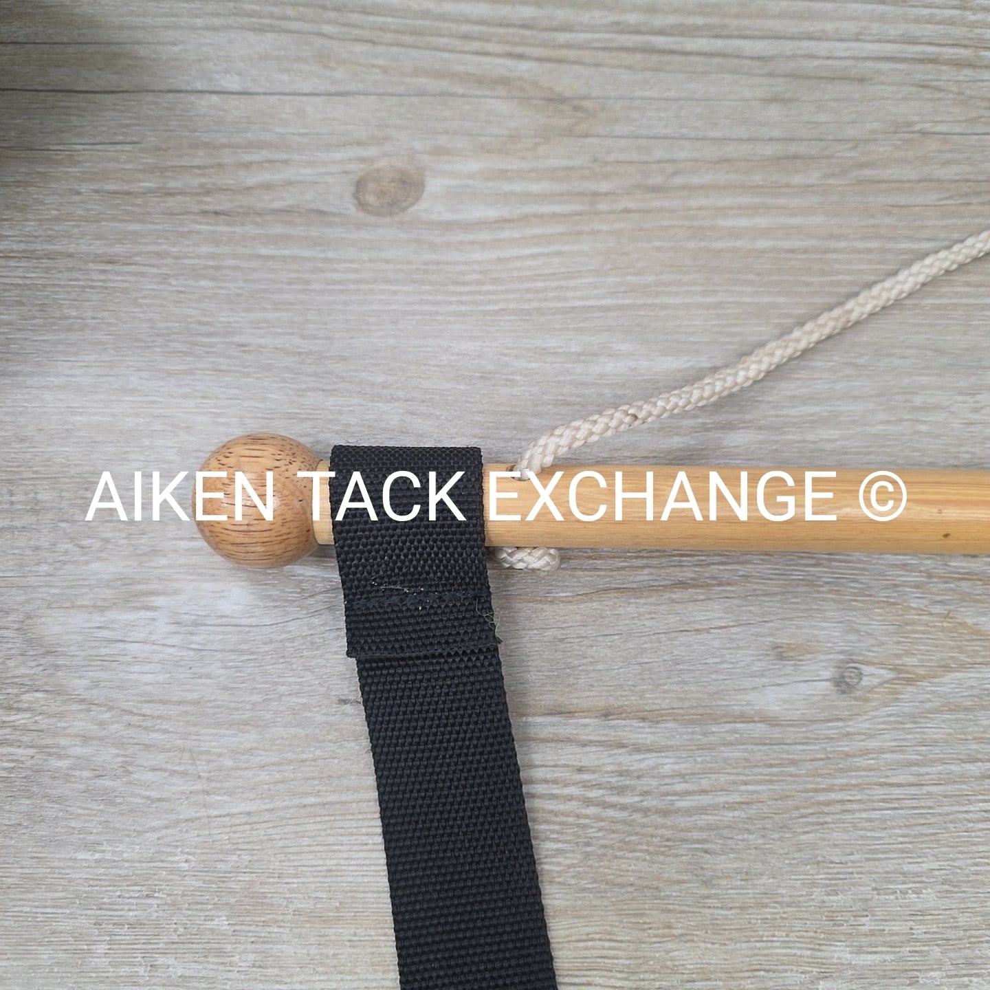 Hanging Wood Blanket Bar