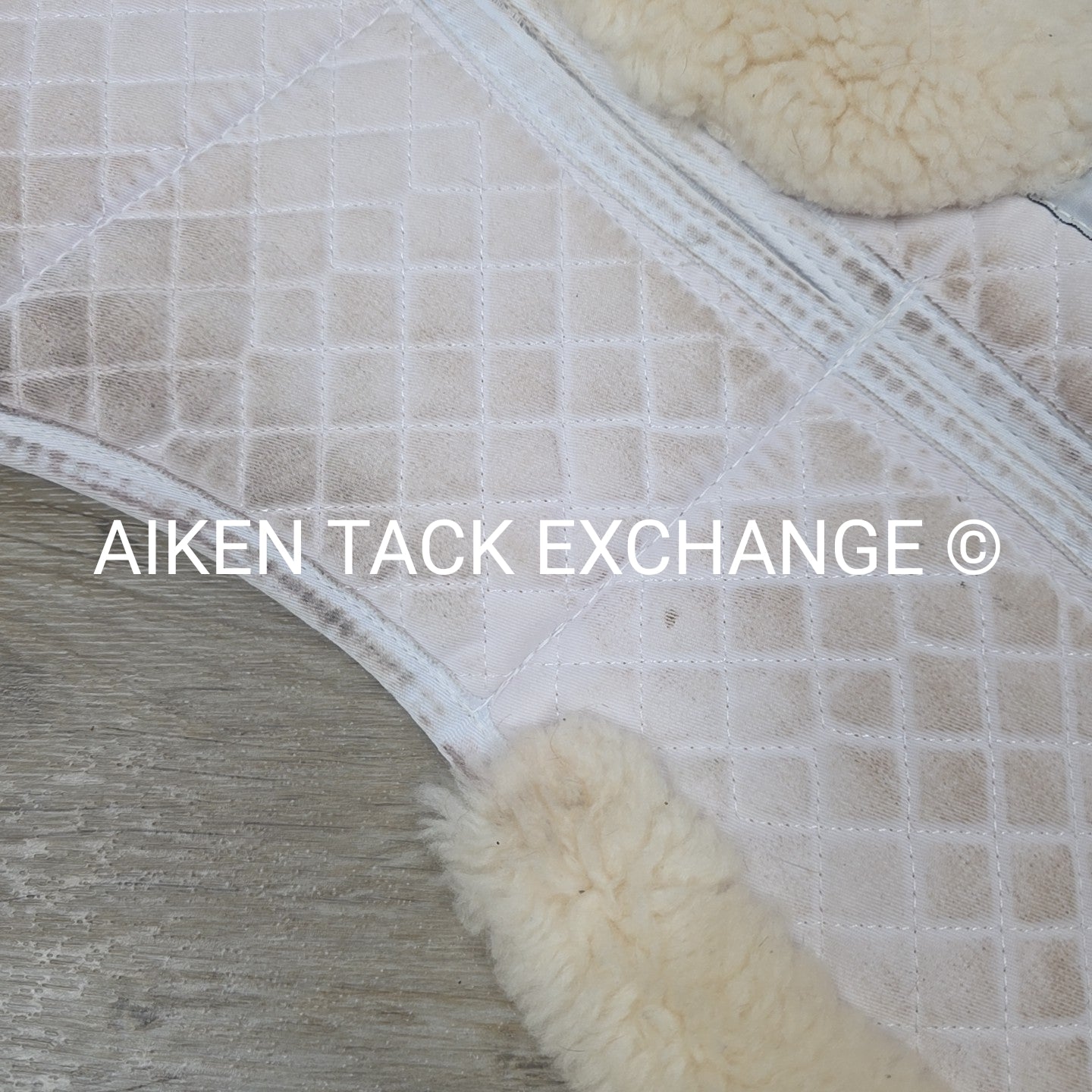 Total Saddle Fit 6 Point Sheepskin Half Pad with Wither Freedom, Size S / M