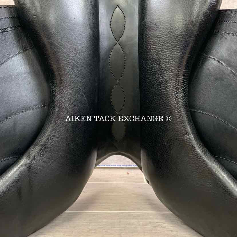 **SOLD** 2015 GMD Germida Ratomka Piaffe Monoflap Dressage Saddle, 16.5" Seat, Wide Tree, Foam Panels