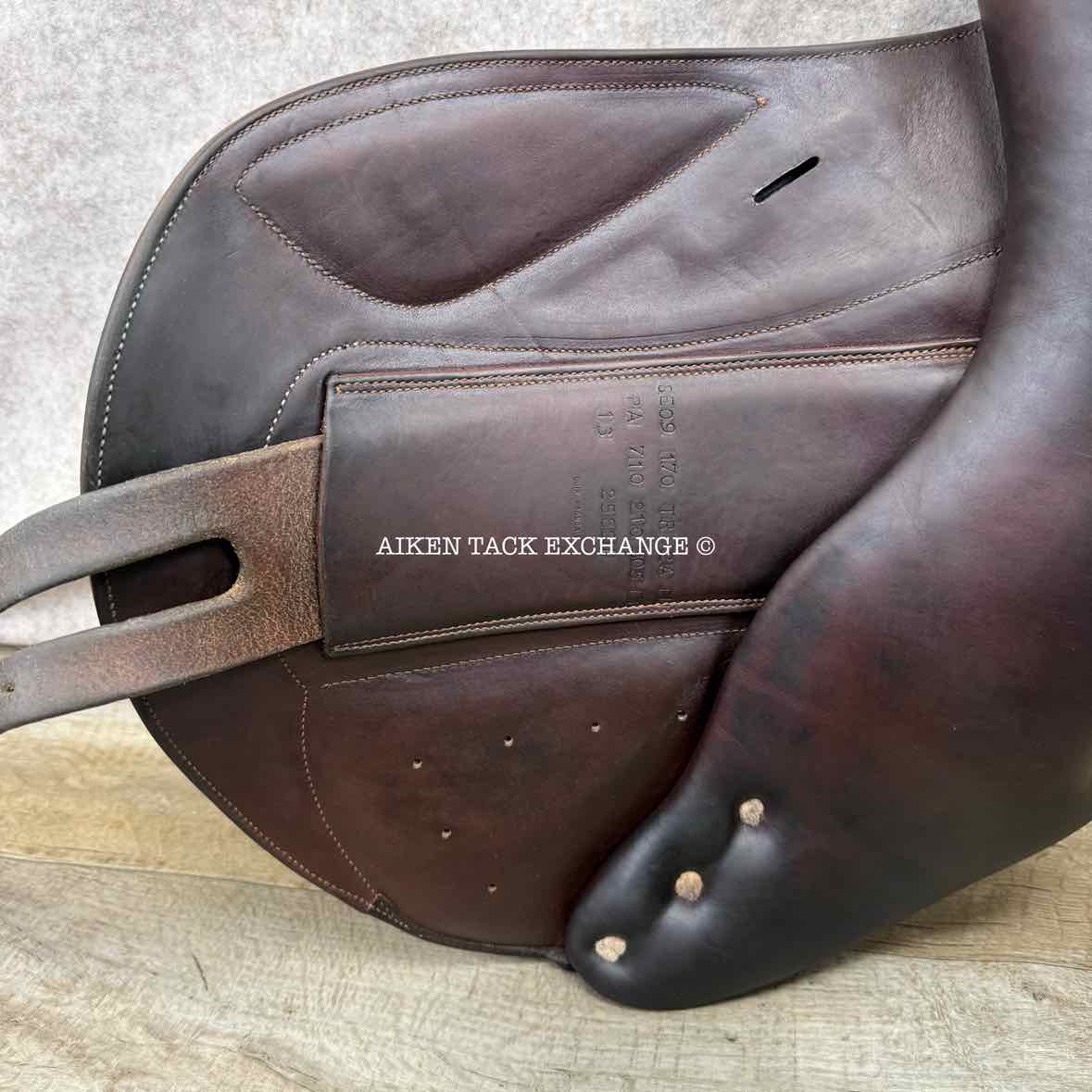 2013 CWD SE09 Monoflap Jump Saddle, 17" Seat, 2A Flap, Medium Tree, Foam Panels