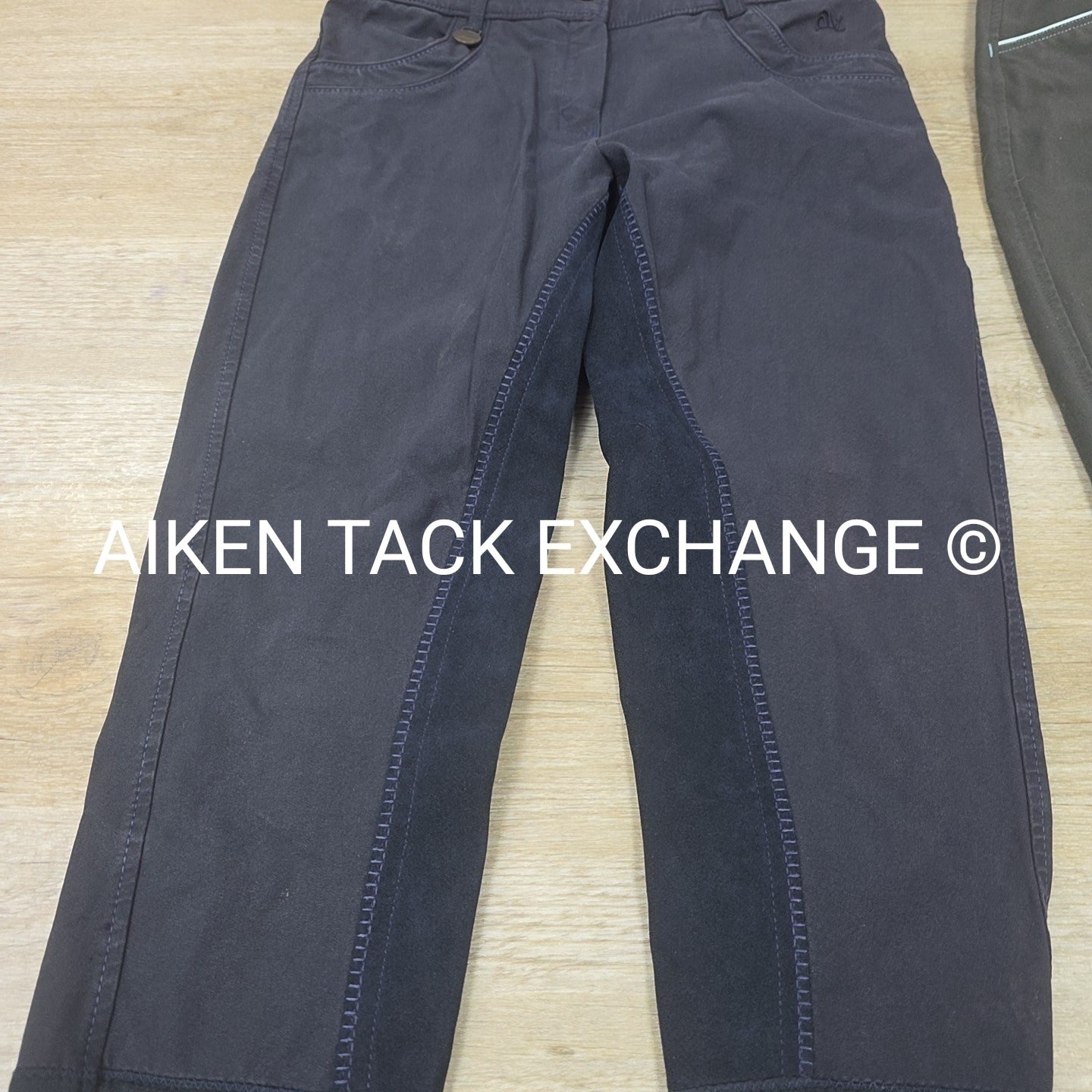 BARGAIN BUNDLE: Ovation Full Seat Breeches, 28 & Dover Saddlery Silicone Full Se