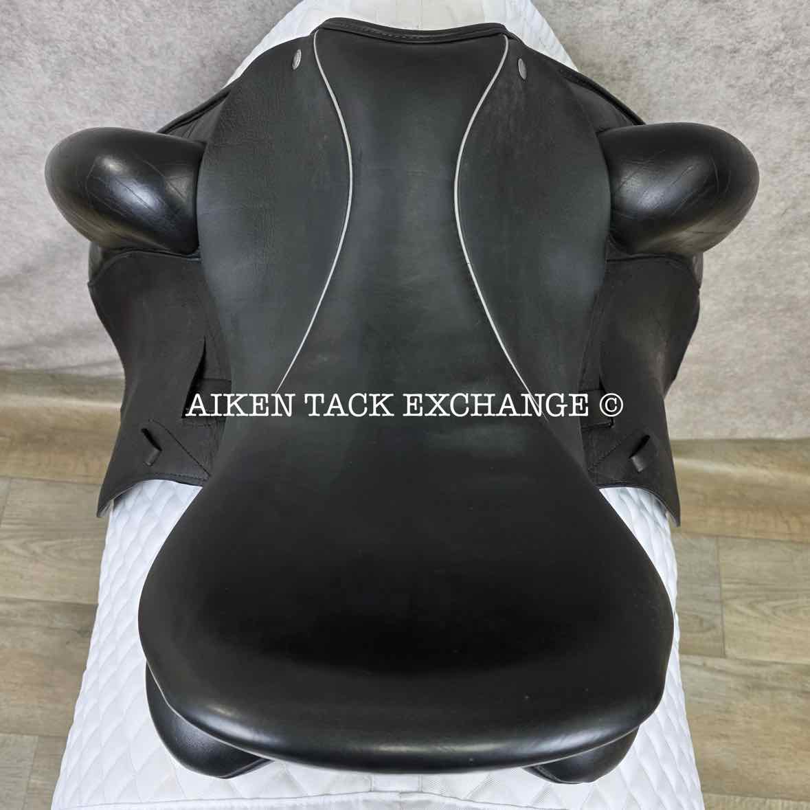 2015 Custom Saddlery Wolfgang Solo Monoflap Dressage Saddle, 17" Seat, Short Flap, Adjustable Tree, Wool Flocked Panels