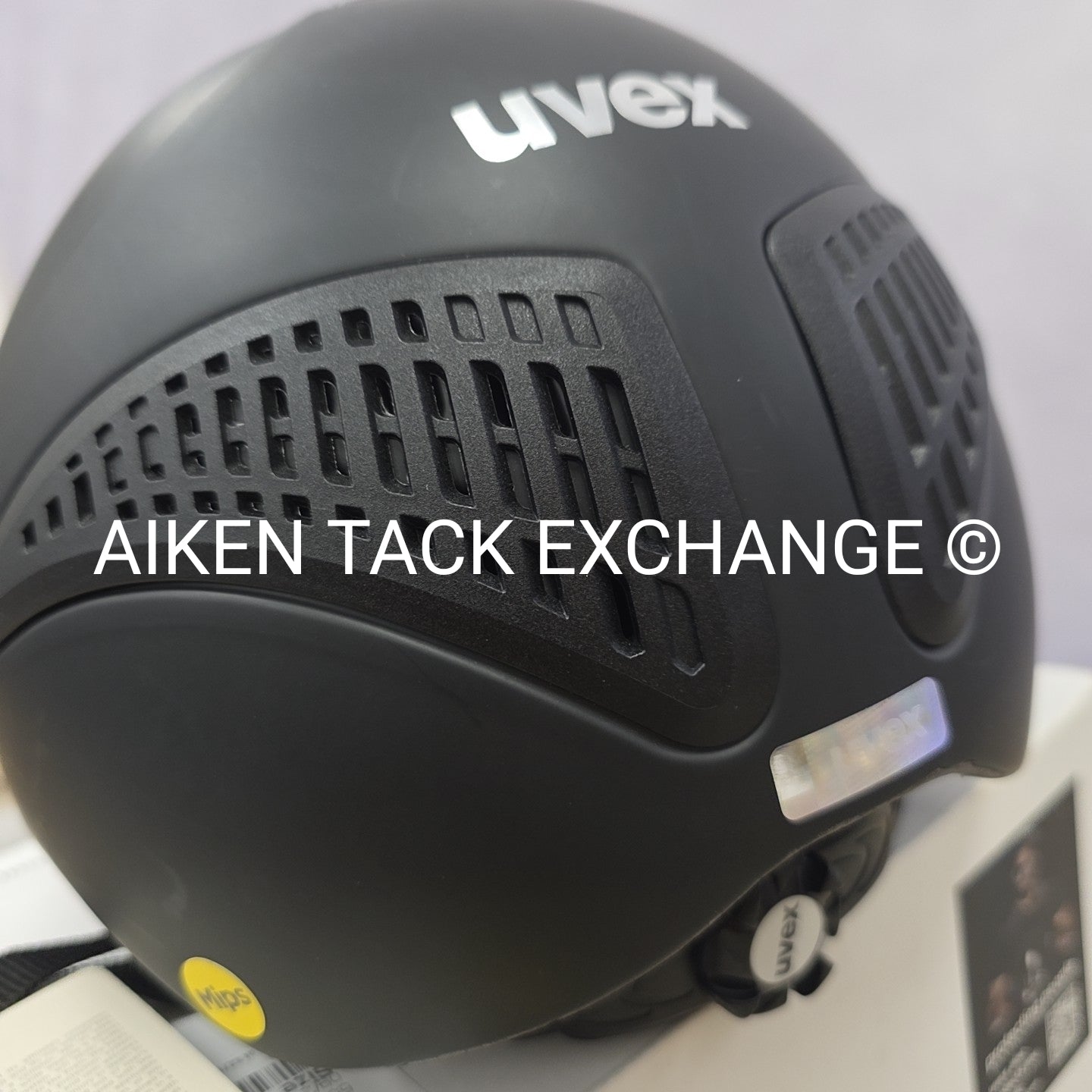 UVEX Exxential MIPS Riding Helmet, Size 55-57 cm (MFG Date 09/21)