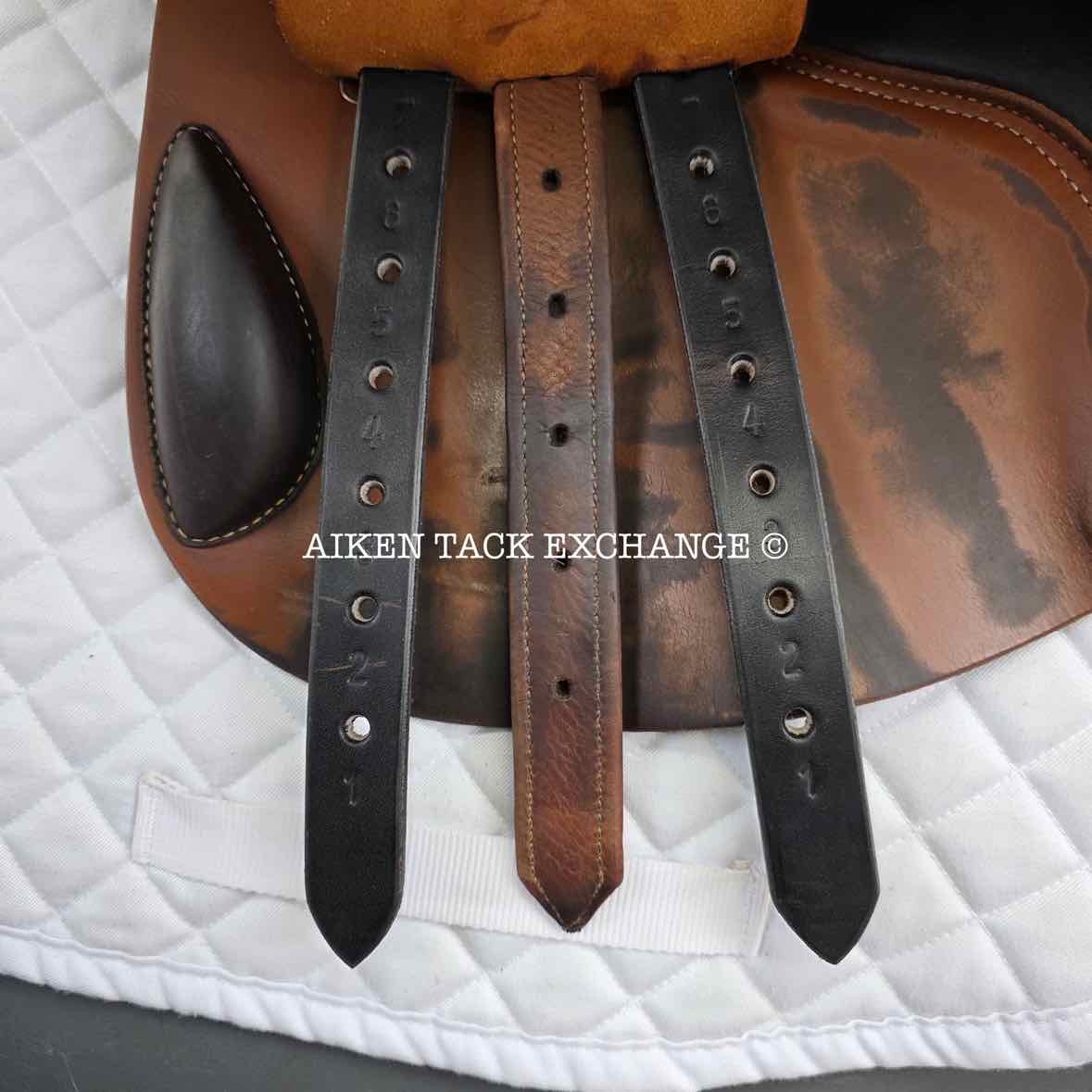 2004 Prestige Nona Garson Elite Close Contact Jump Saddle, 17" Seat, 33 Tree - Medium, Foam Panels