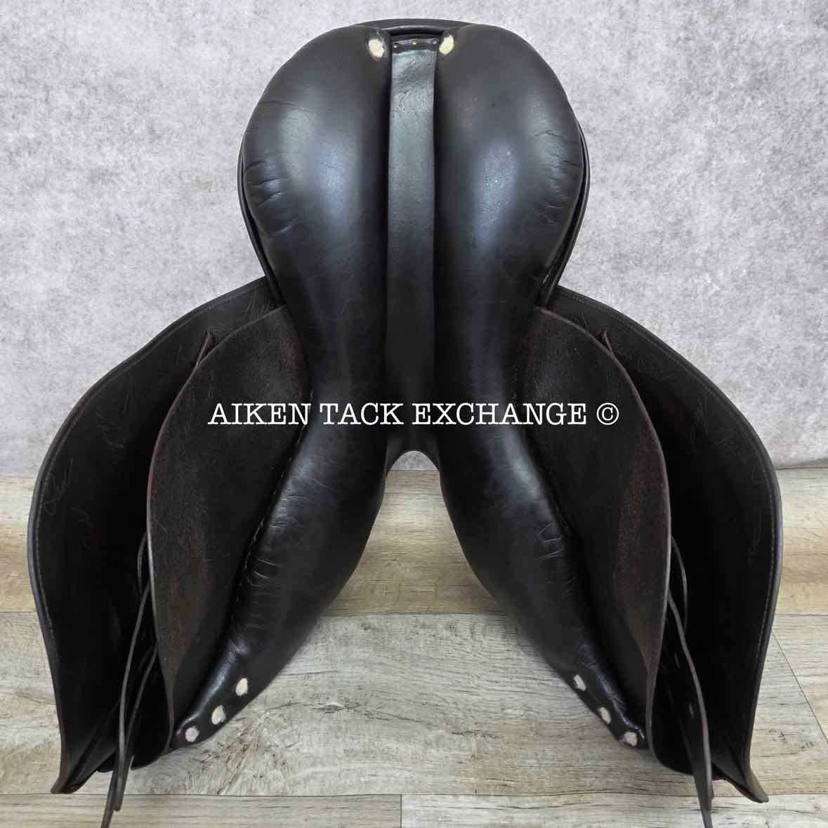 Mark Todd Close Contact Jump Saddle, 17.5" Seat, Medium Narrow Tree, Wool Flocked Panels