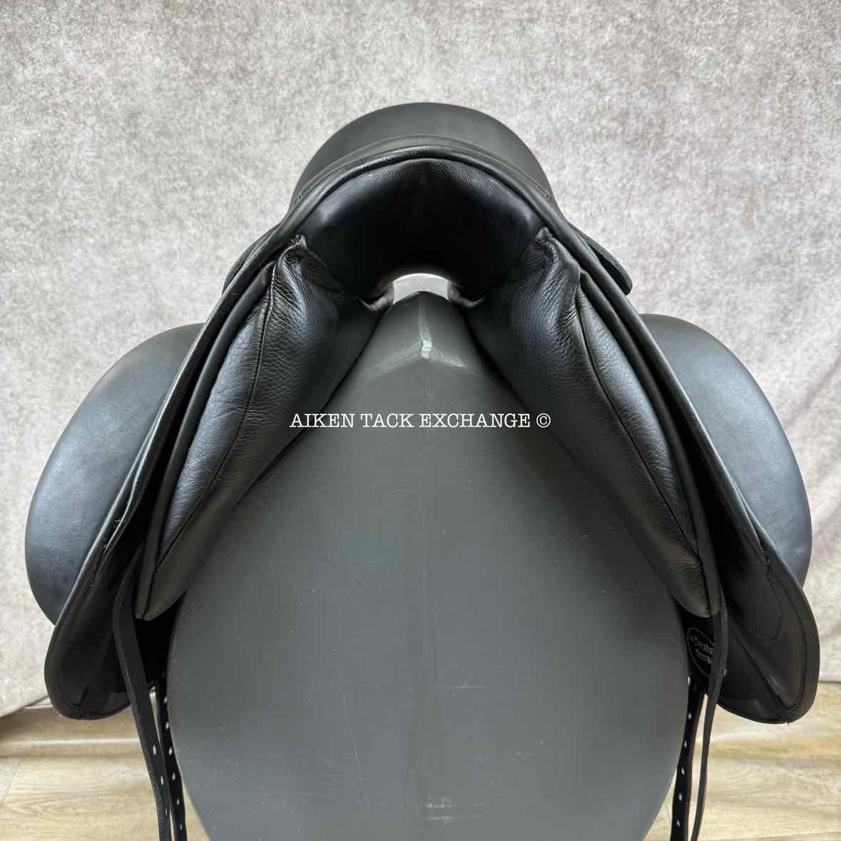 2024 Custom Saddlery Everest R Monoflap Dressage Saddle, 18" Seat, Adjustable Tree, Wool Flocked Panels