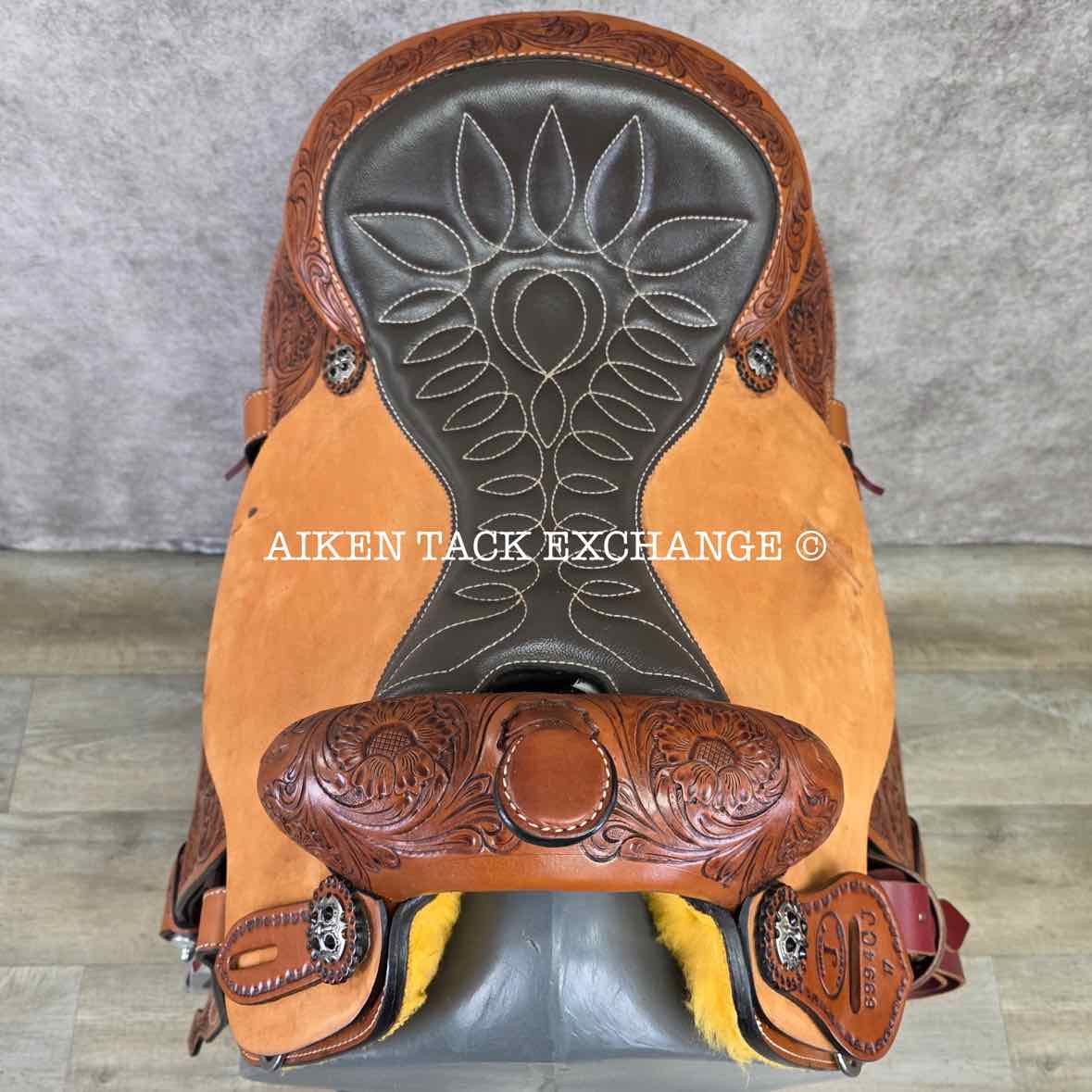 Circle J Western Saddle, 17" Seat, Regular Tree - Semi QH Bars