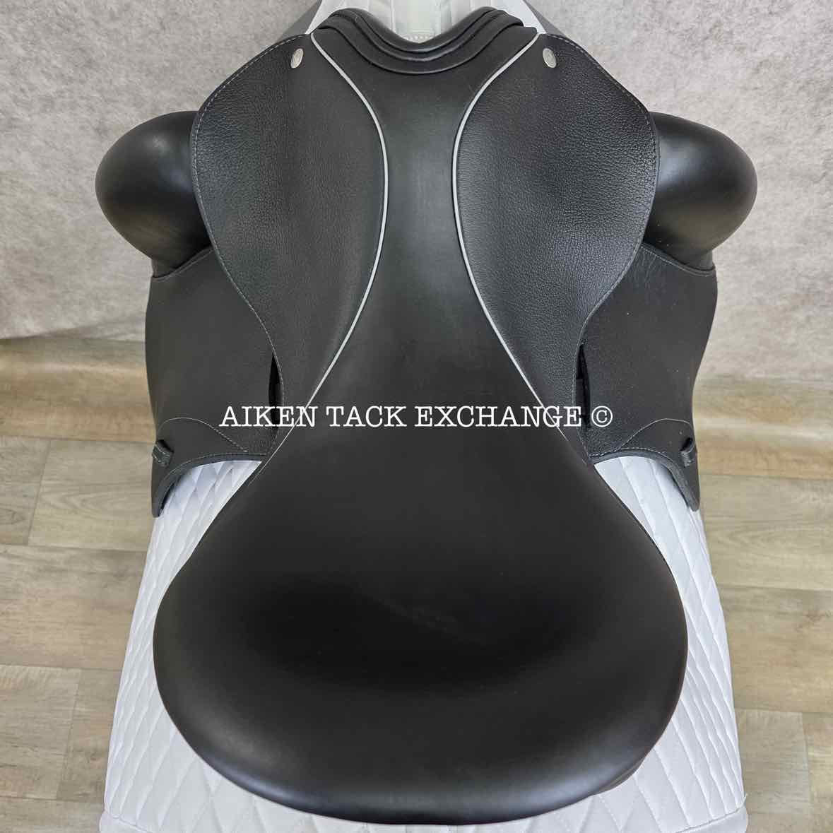 2013 Custom Saddlery Icon Coda Dressage Saddle, 17.5" Seat, Adjustable Tree, Wool Flocked Panels
