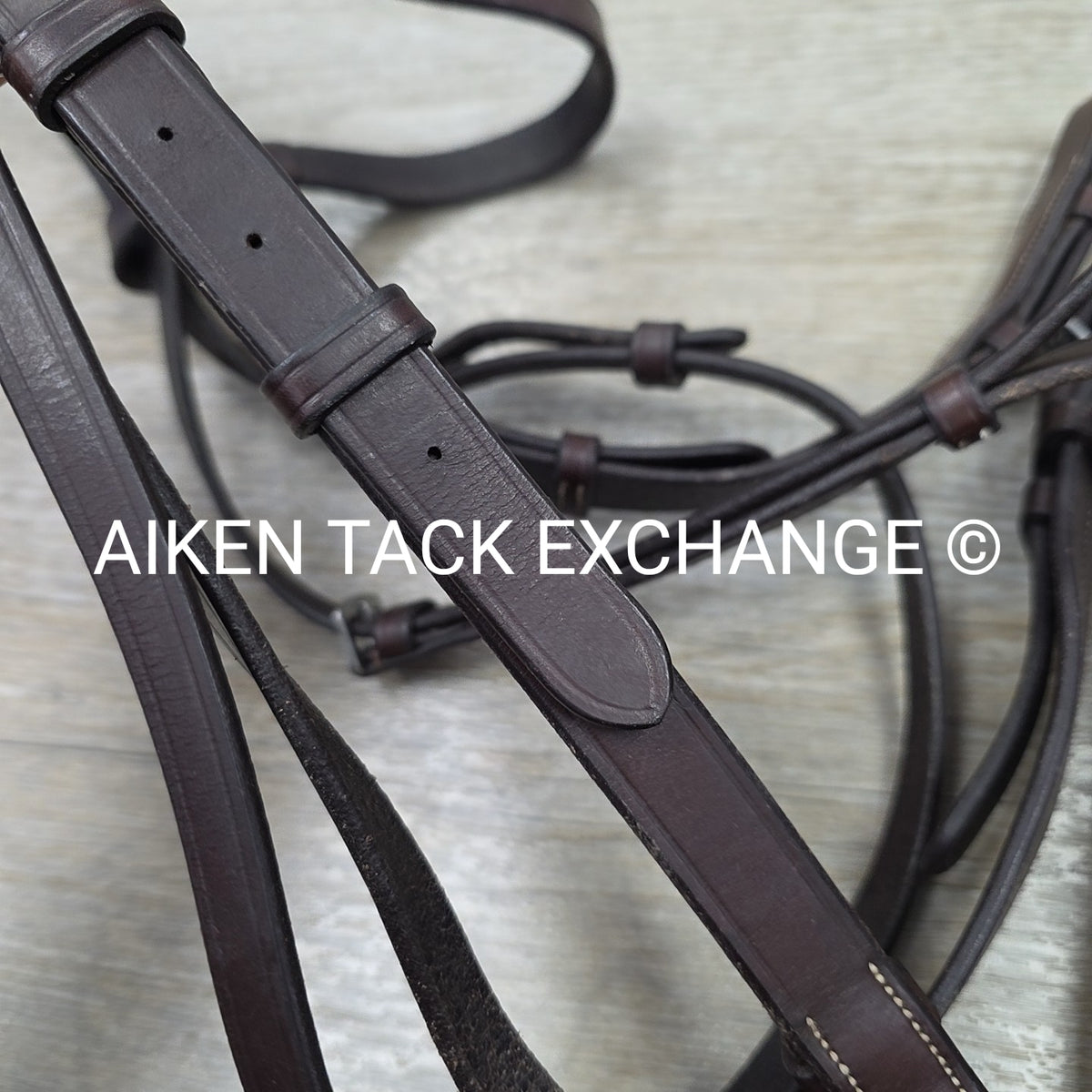 Horse Country Flat Hunt Bridle with Matching Flat Reins, Brown, Size Full