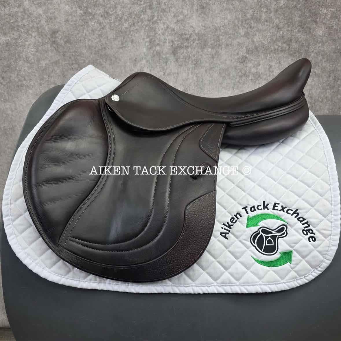 2021 CWD SE02 Close Contact Jump Saddle, 18" Seat, 3C Flap, Medium Tree, Foam Panels, Full Buffalo Leather