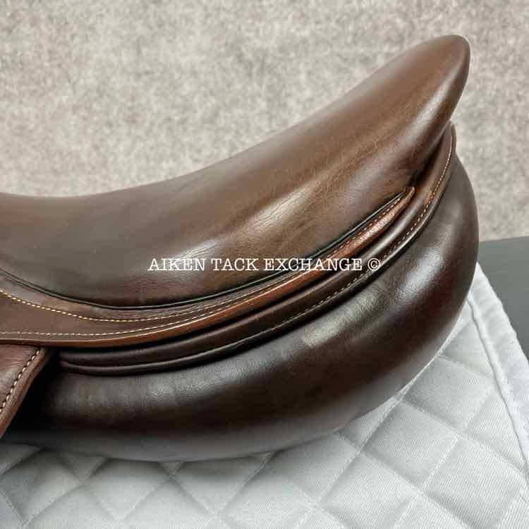 2001 Devoucoux Chiberta Monoflap Jump Saddle, 17.5" Seat, 2A Flap, M/MW Tree, Foam Panels