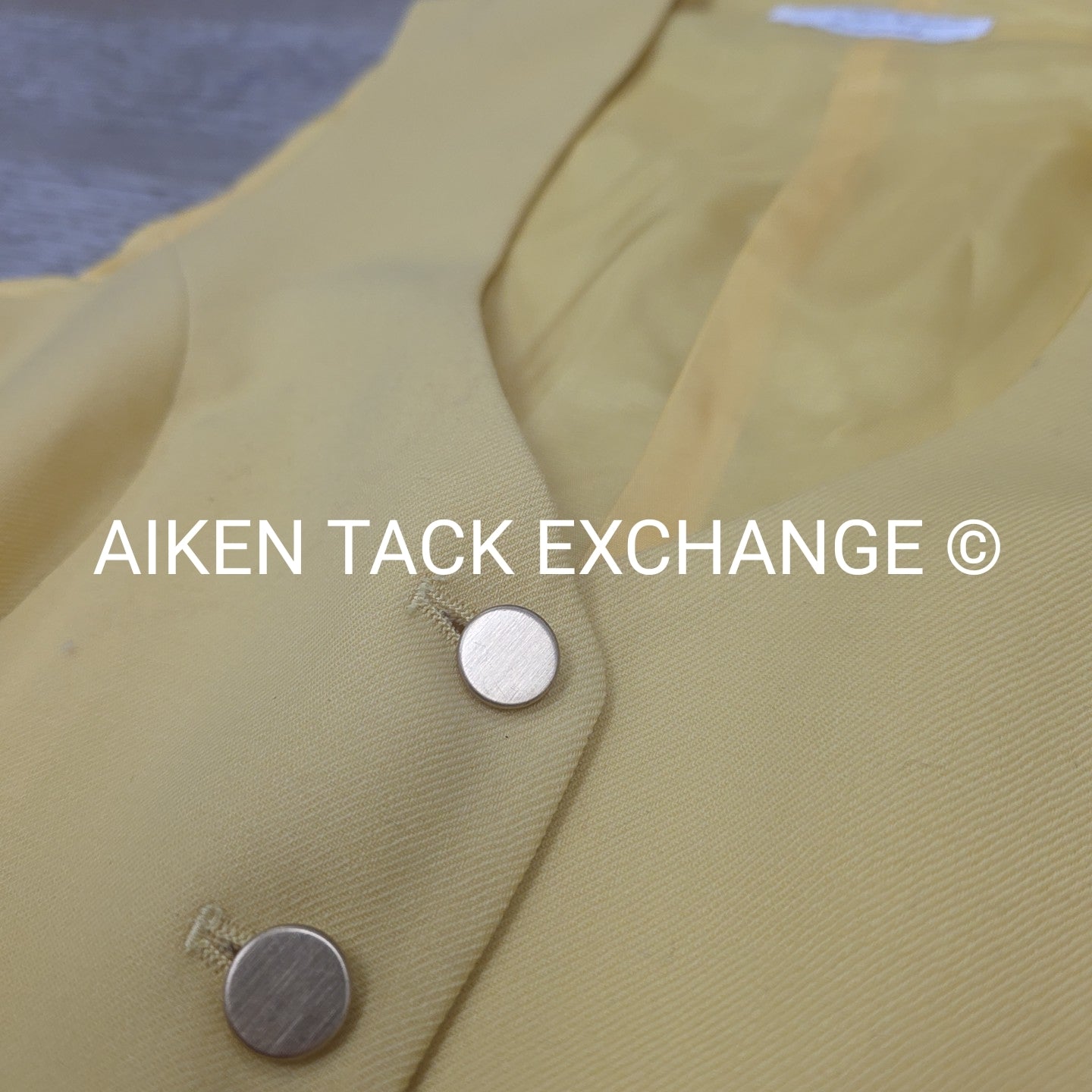 Canary Hunt Vest, Size 6 R
