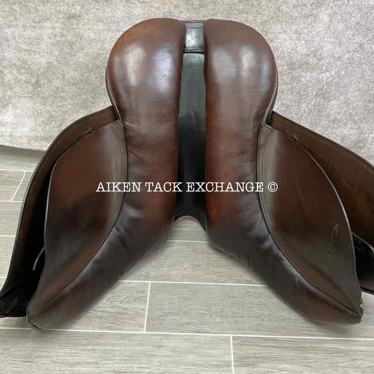 **SOLD** Crosby Marathon All Purpose Endurance Saddle, 17" Seat, Medium Tree, Wool Flocked Panels