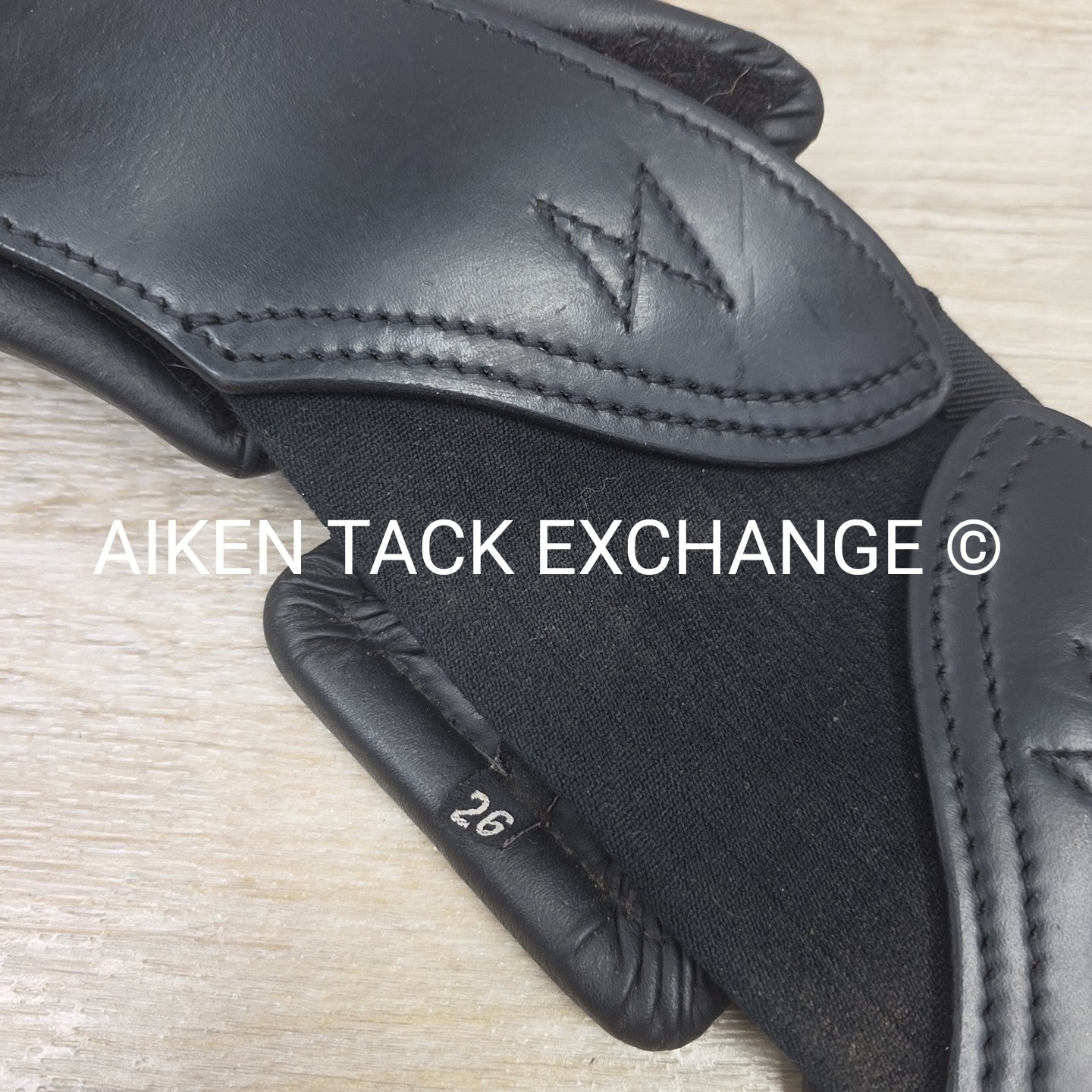 Total Saddle Fit StretchTec Shoulder Relief Girth with Leather Liner, 26"
