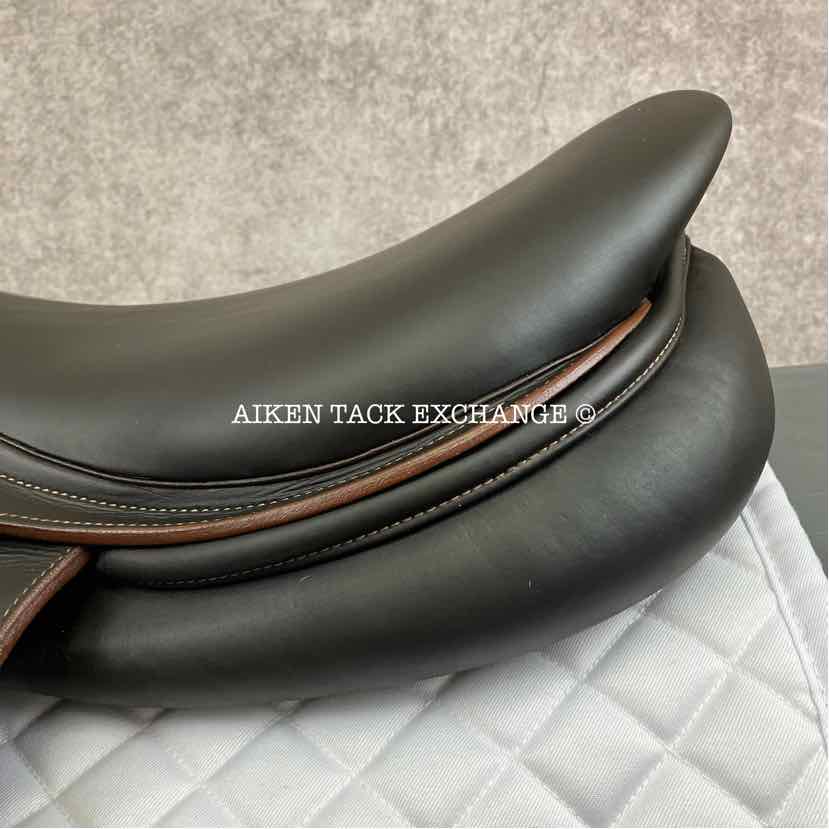 **SOLD** 2022 Arion Atlas Cross Country Monoflap Jump Saddle, 17.5" Seat, 2A Flap, Medium Wide Tree, Foam Panels, Full Buffalo Leather