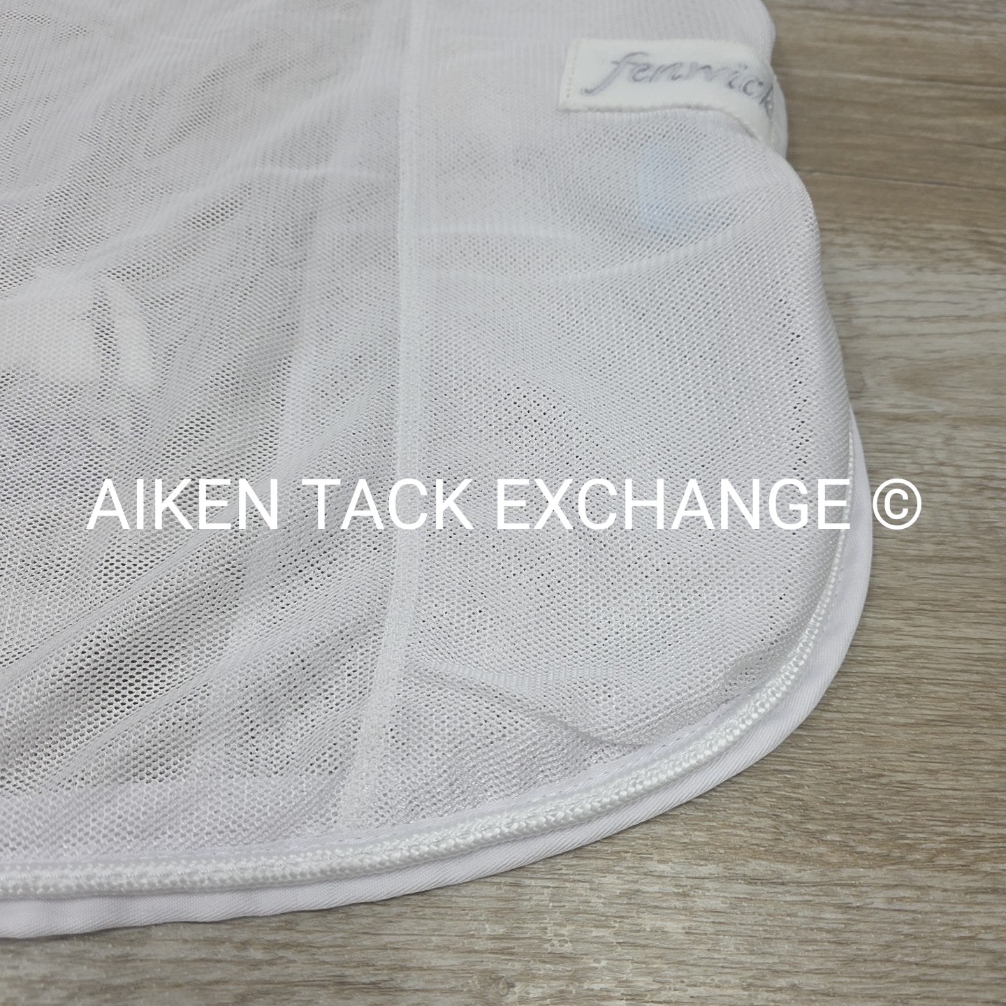 Fenwick Equestrian BodyGuard Mesh Cooler, White (has some marks) 62"