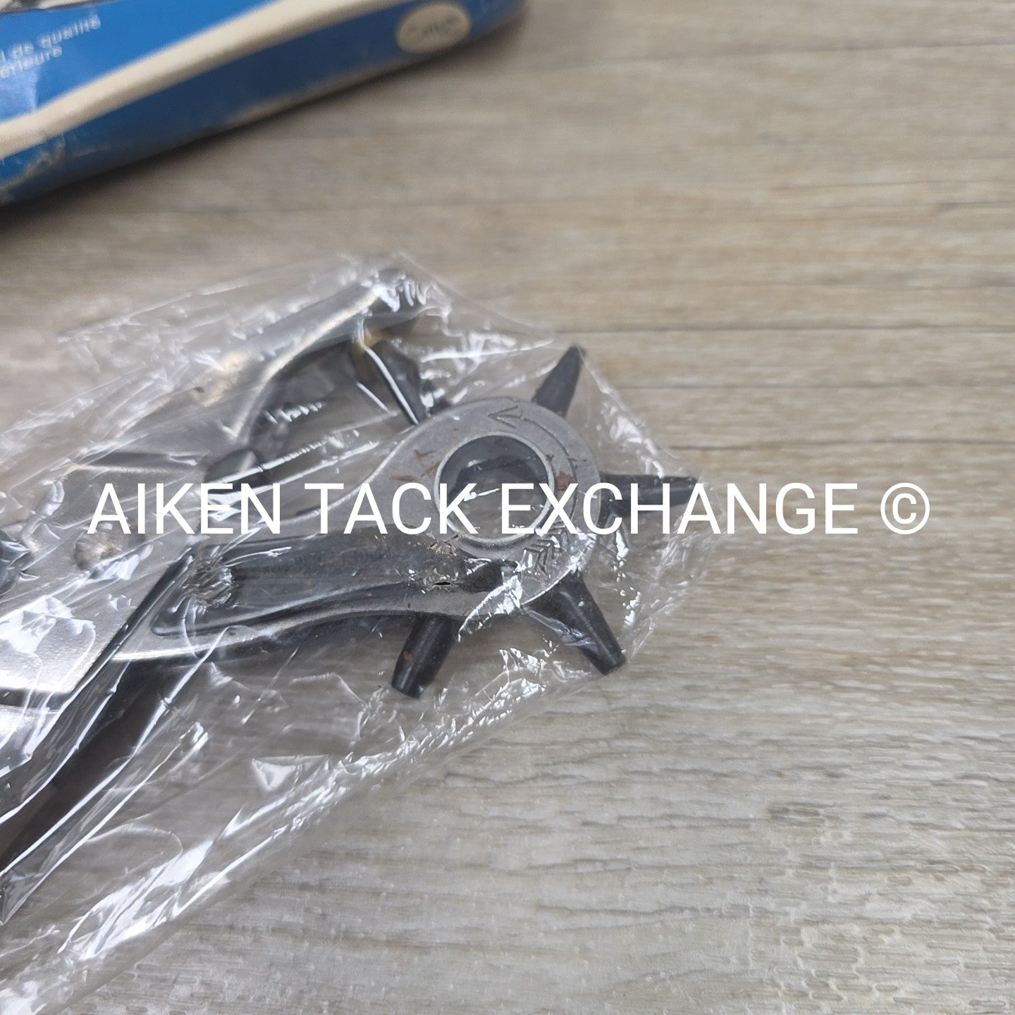 6-Way Hole Punch