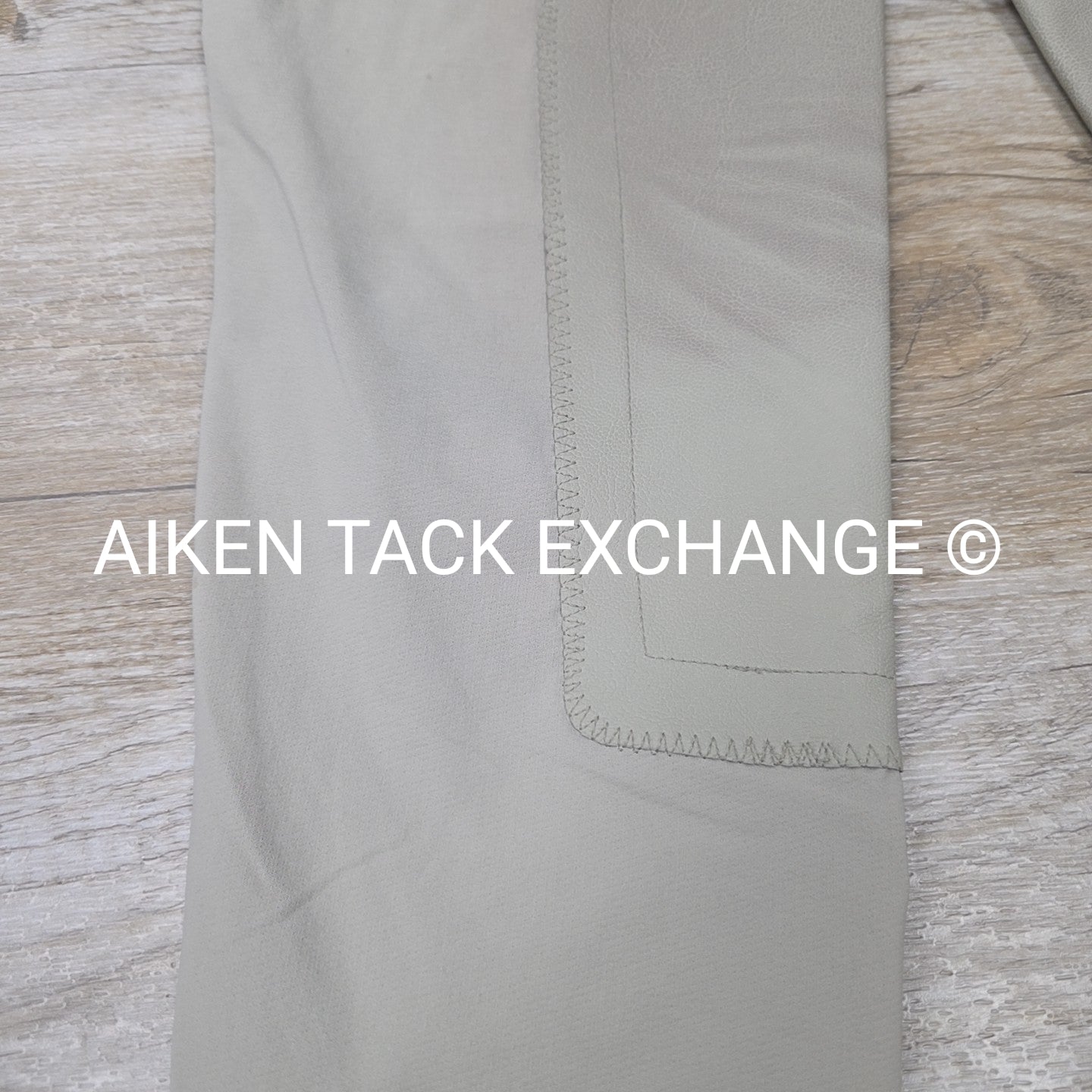 Kerrits Cross Over Knee Patch Breeches, Size Medium