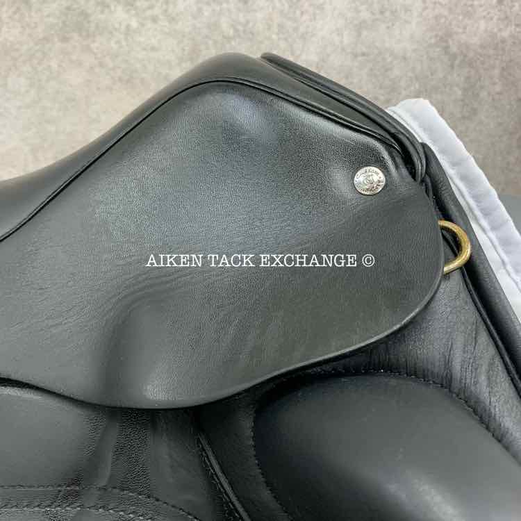 **SOLD** 2016 Custom Saddlery Signature Steffen's Advantage Monoflap Dressage Saddle, 17" Seat, Adjustable Tree, Wool Flocked Panels