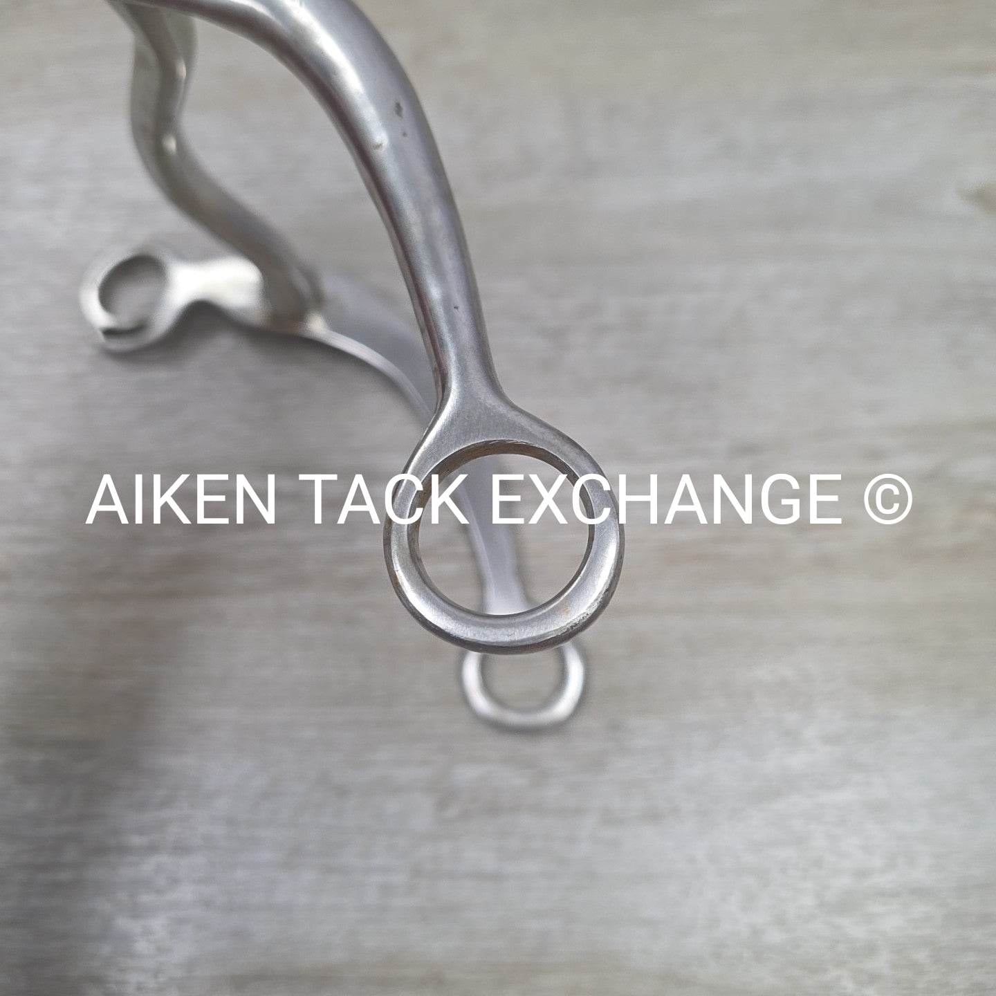 Partrade Ported Mullen Mouth Shanked Bit 5"