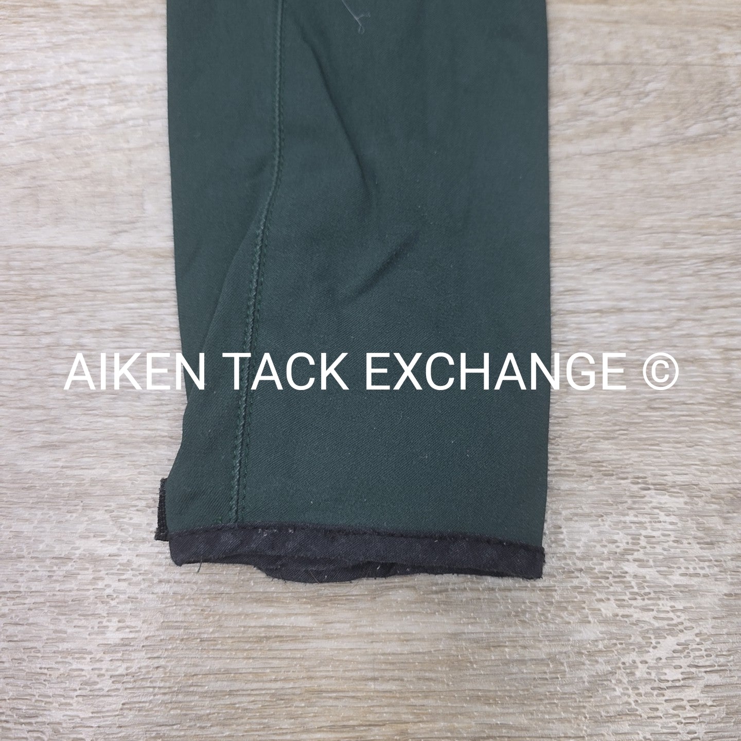 Tailored Sportsman Trophy Hunter Knee Patch Breeches, Size 10 R
